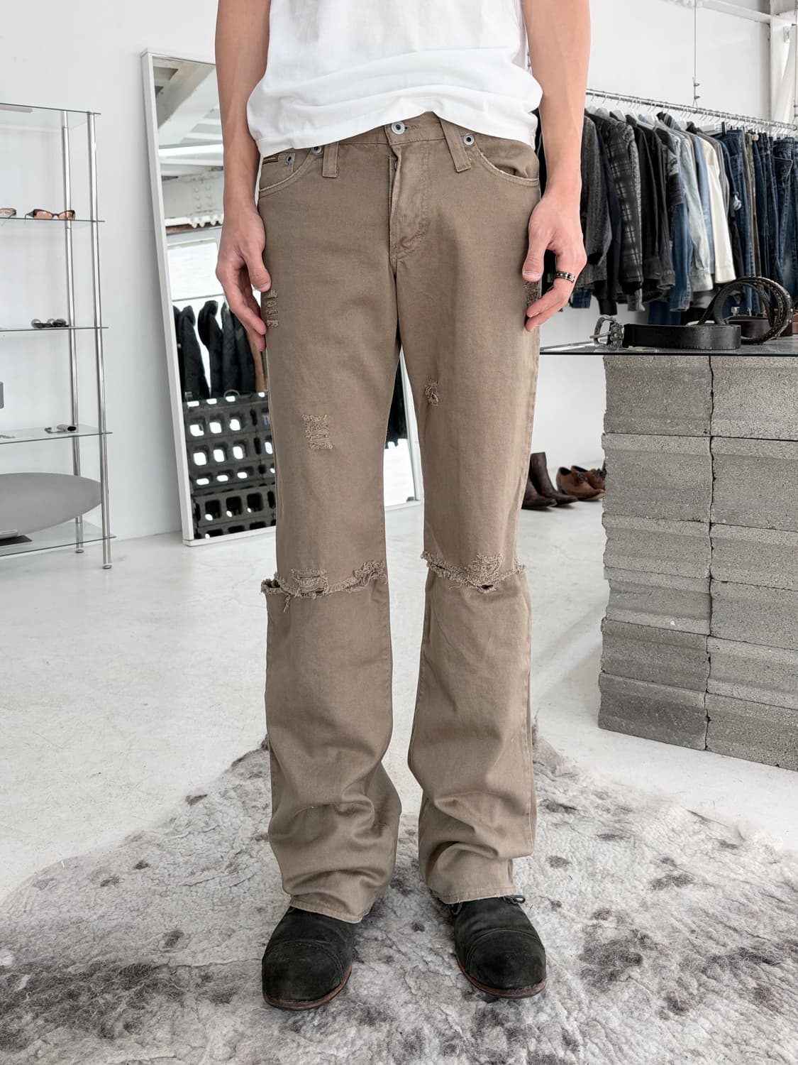 돌체앤가바나 디스트레스드 플레어 데님 팬츠 상품이미지1