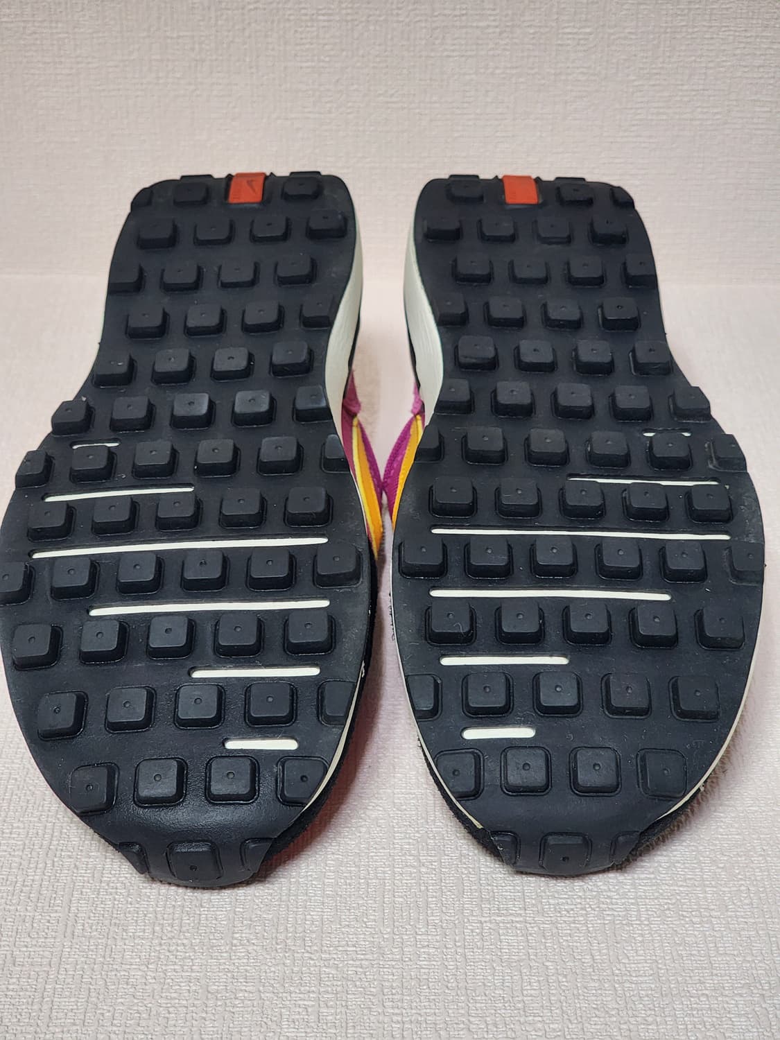 나이키 와플 원 DC2593-600 핑크/옐로우 250mm 상태좋음 상품이미지5