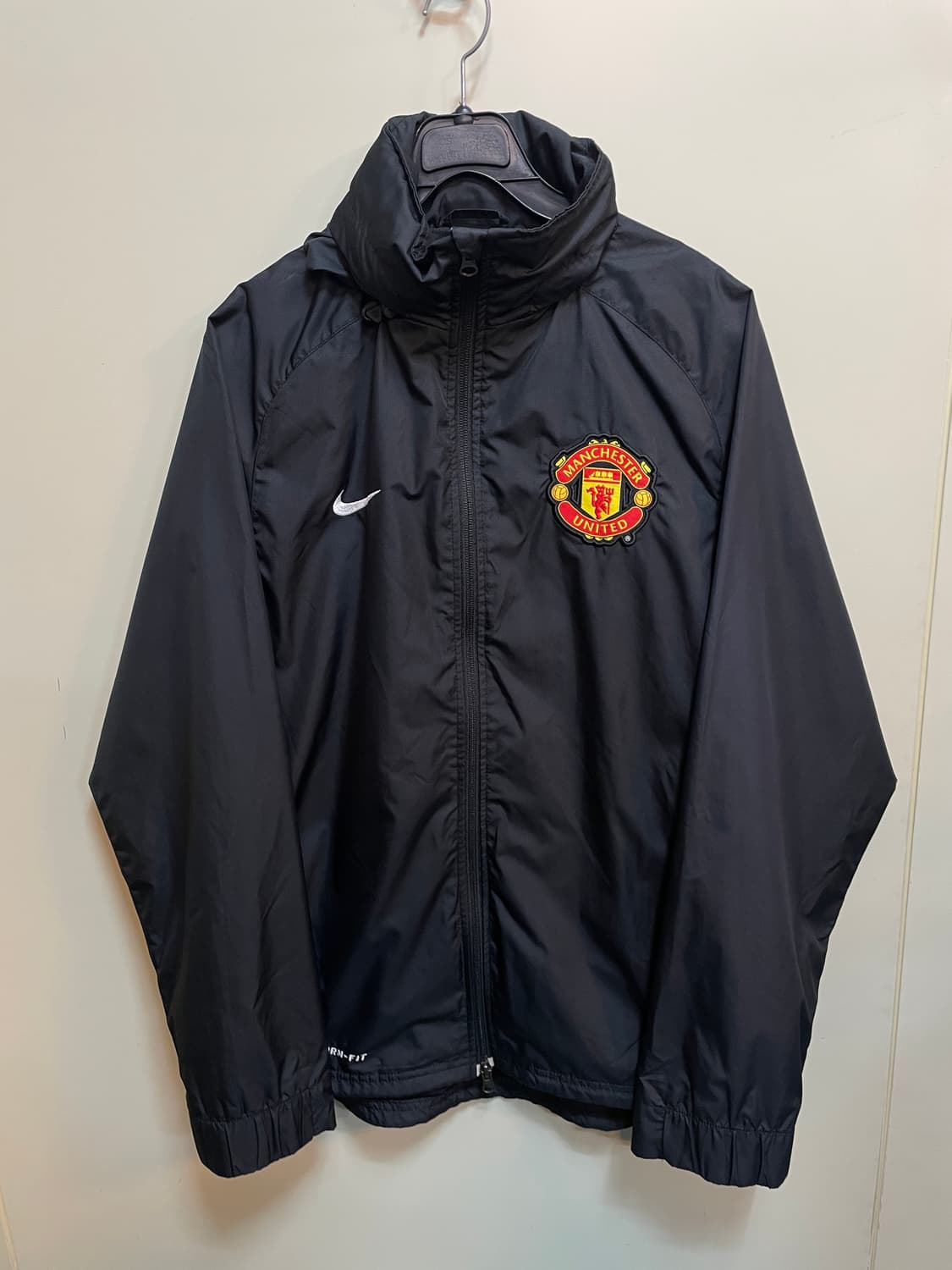 나이키 맨유 바람막이 상품이미지1