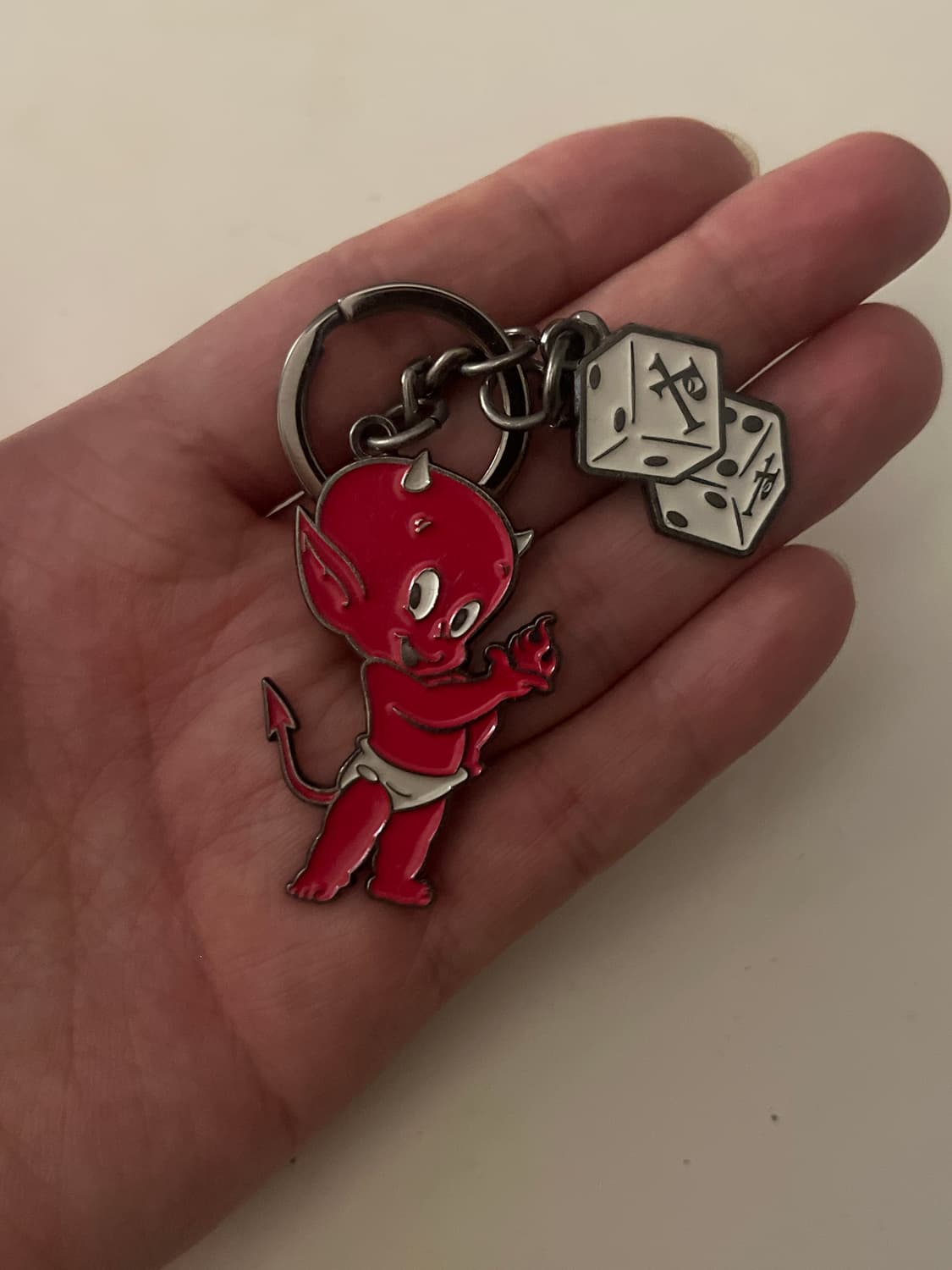 폴리테루 x핫스터프 키링 상품이미지1