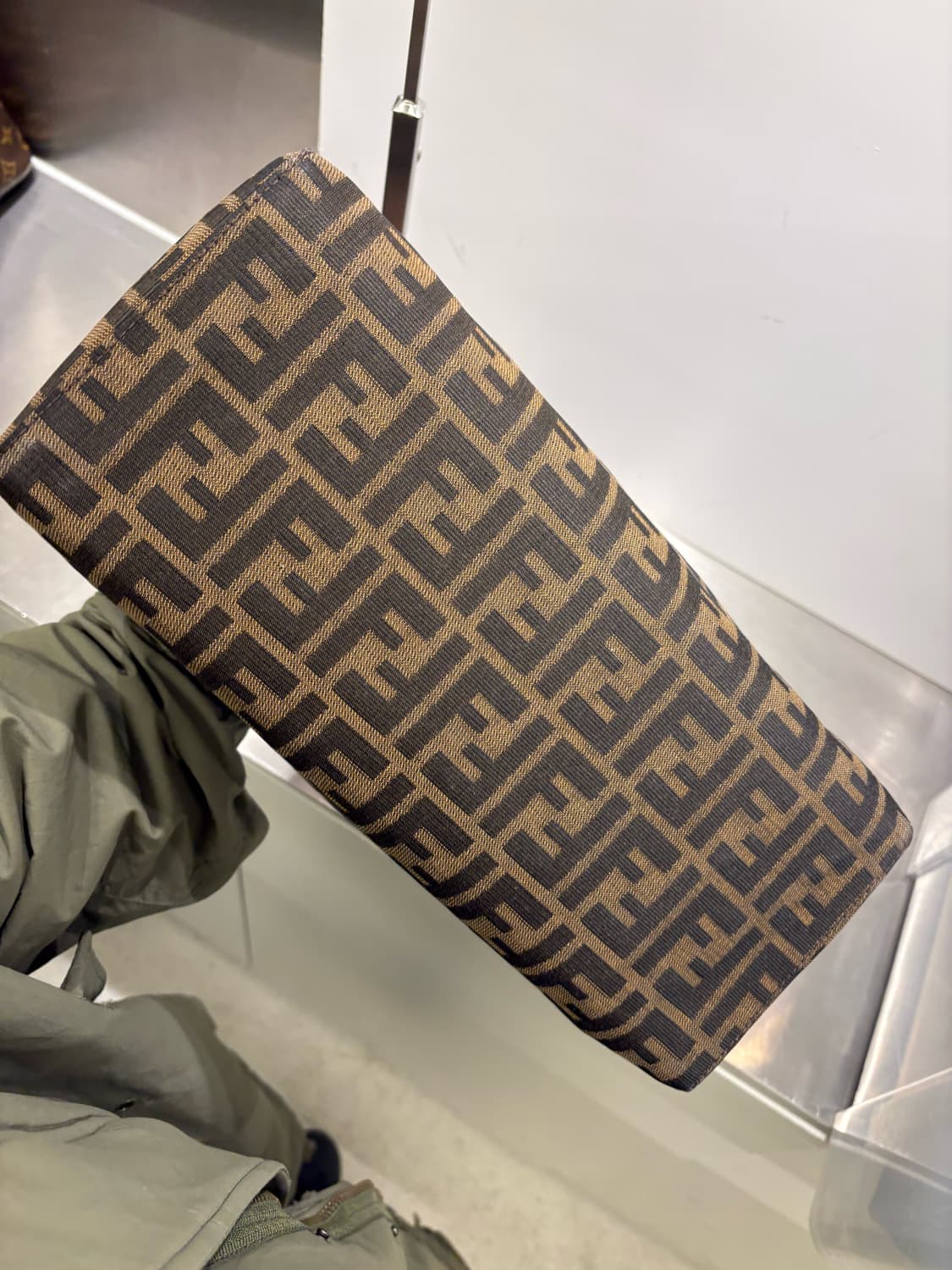 펜디 주카 패턴 캔버스 스퀘어백 상품이미지8