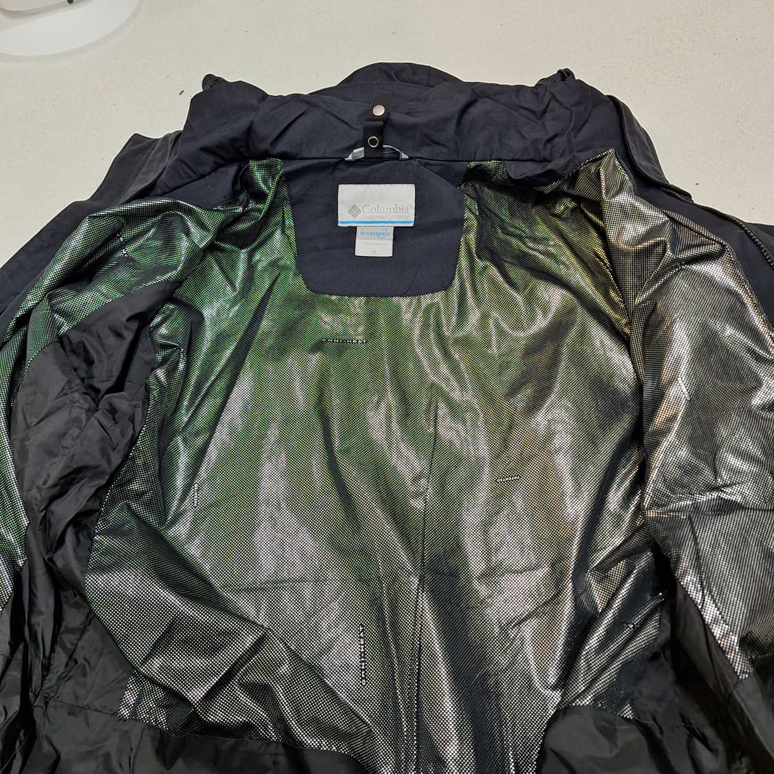 콜롬비아  바람막이M 상품이미지4