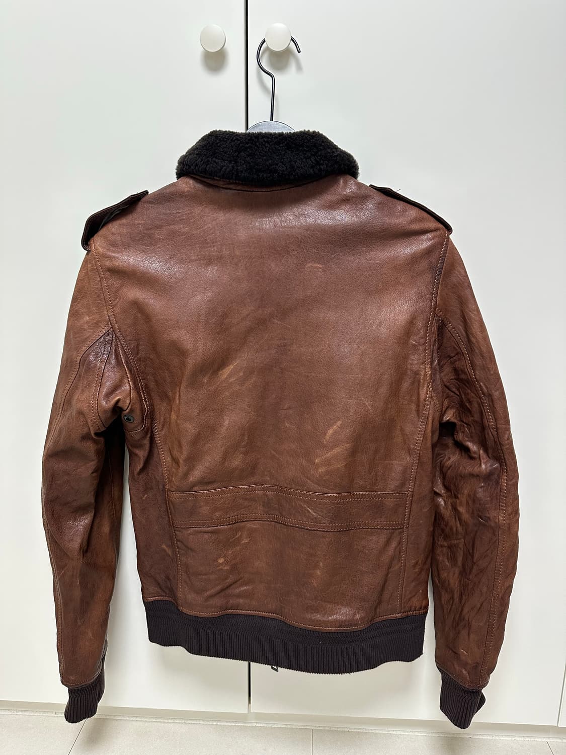 버버리 봄버 가죽 자켓 상품이미지2