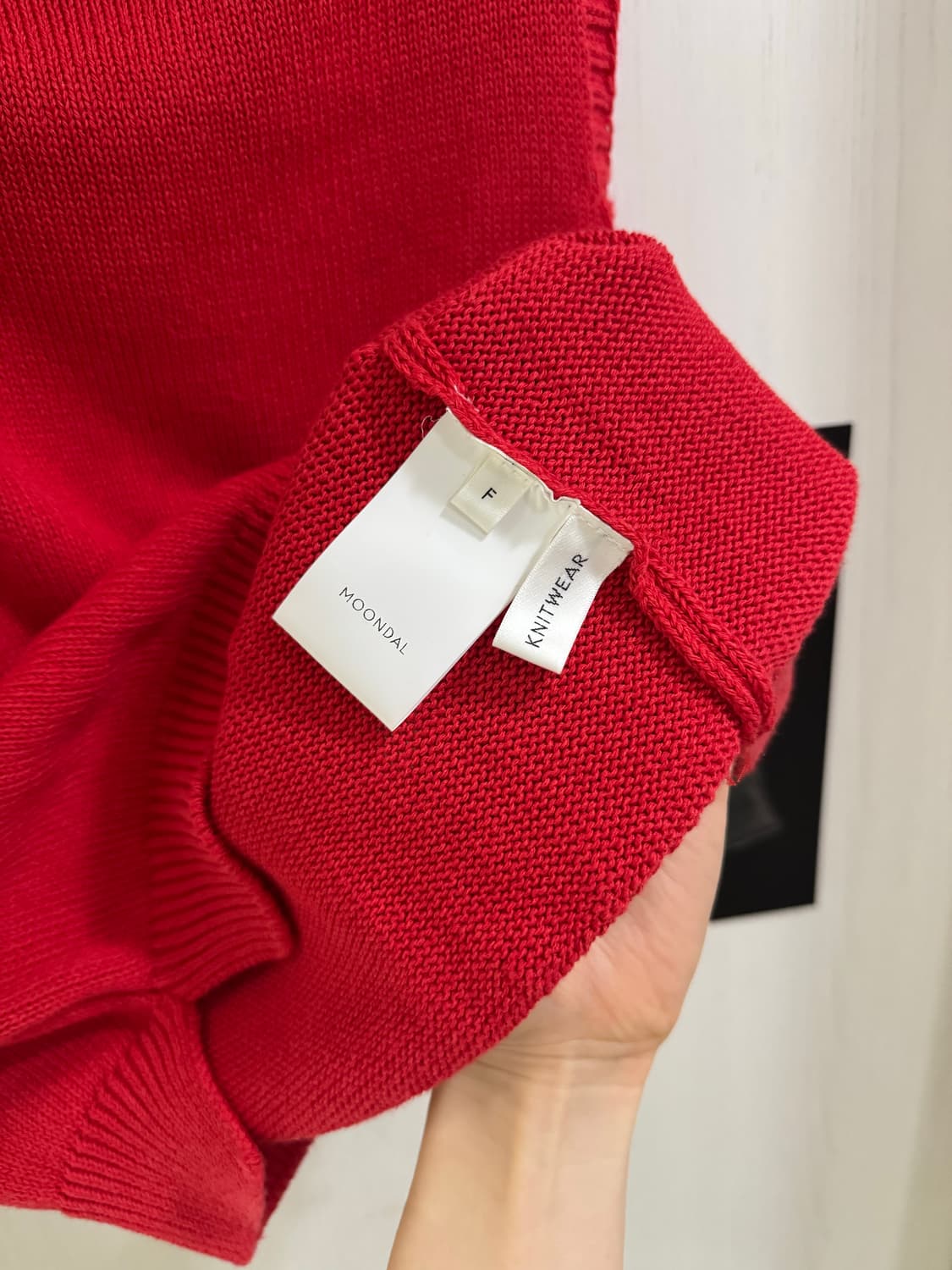 Moondal cannoli 니트 슬리브리스 레드 상품이미지4