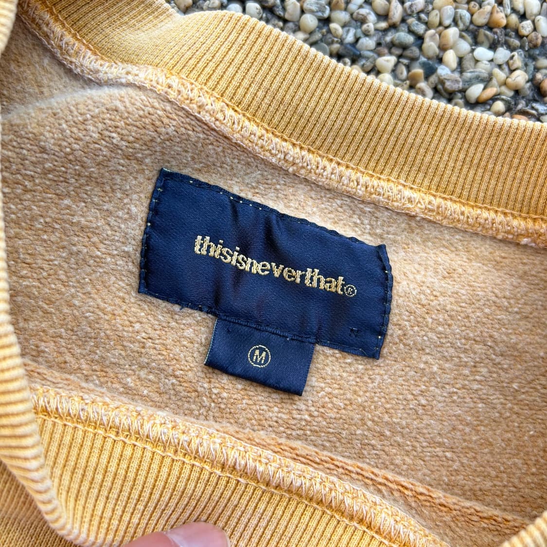 디스이스네버뎃 옐로우 맨투맨 상품이미지4