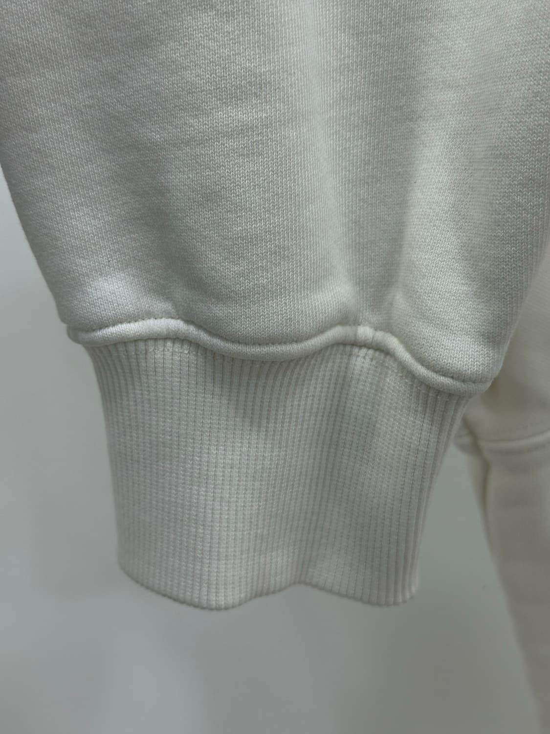 cp컴퍼니 맨투맨 상품이미지4