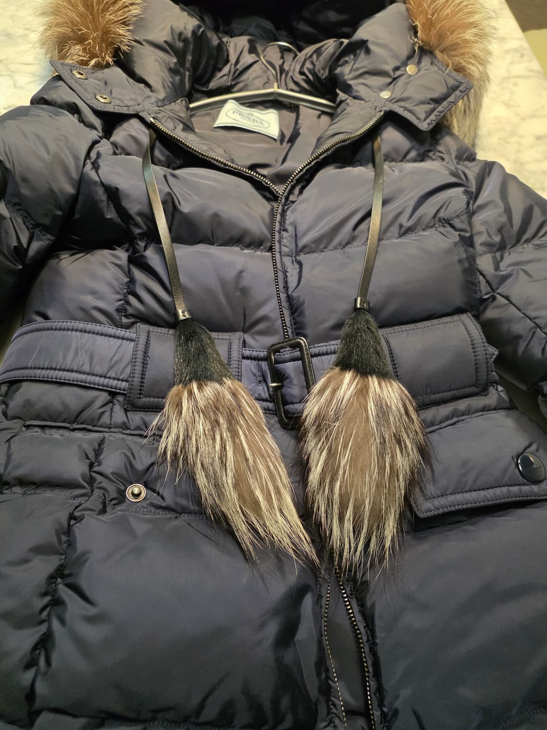 프라다 여성 패딩 38S 네이비 갤러리아 구매 정품 상품이미지3