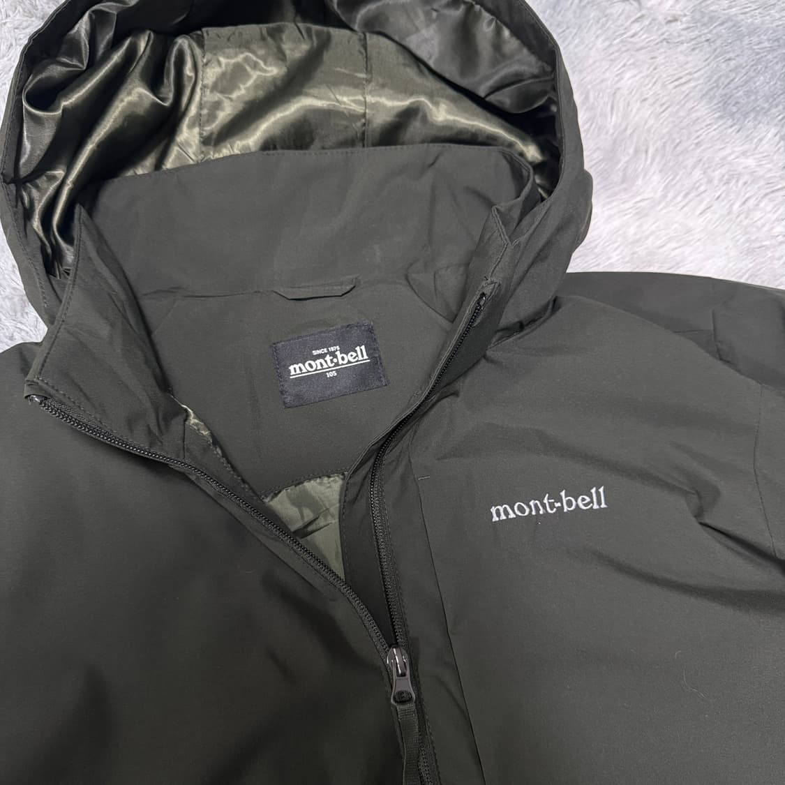 몽벨 카키 바람막이 105 사이즈  상품이미지2