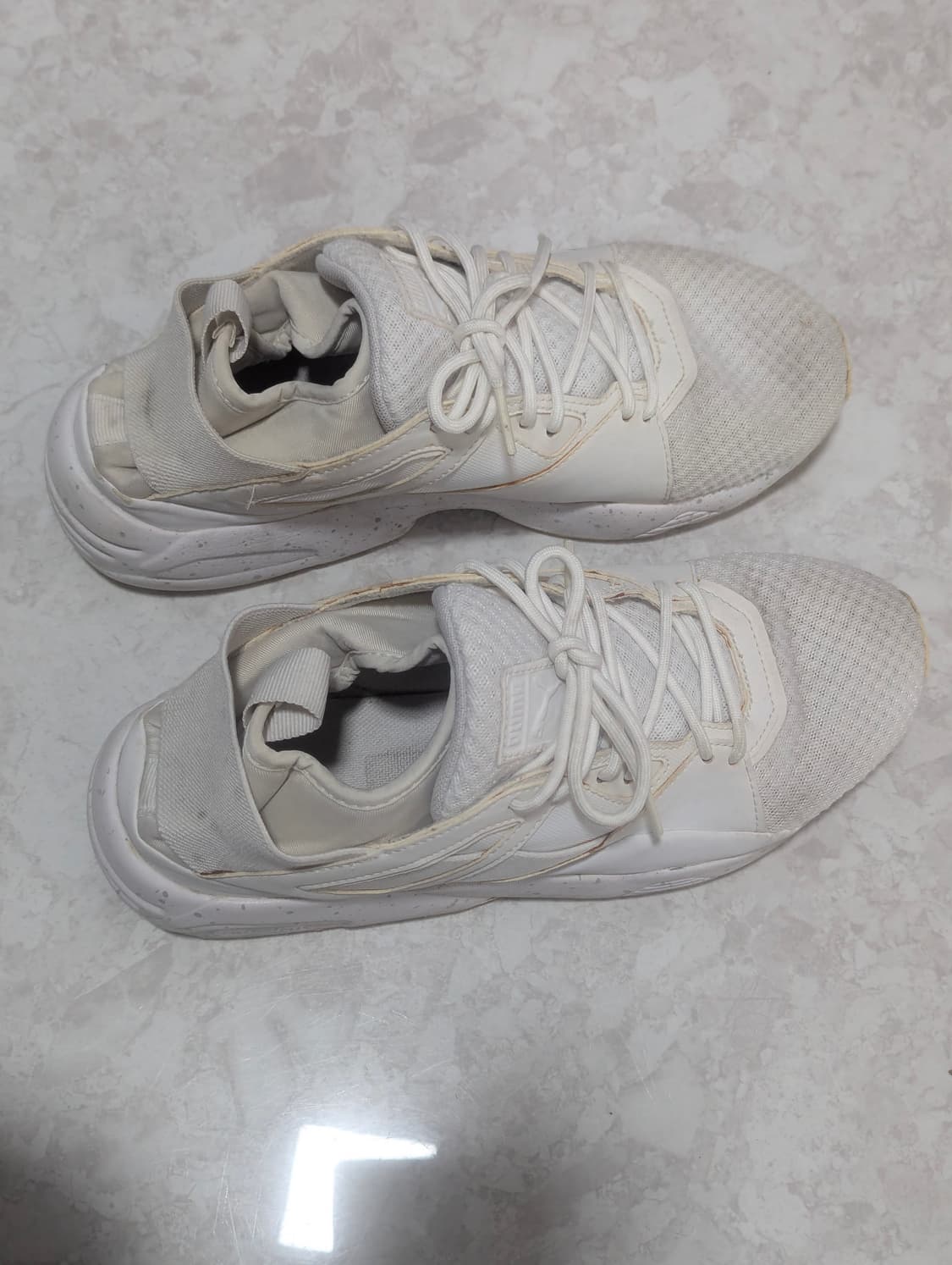 푸마 삭스 운동화 240 저렴히 드려요 상품이미지3