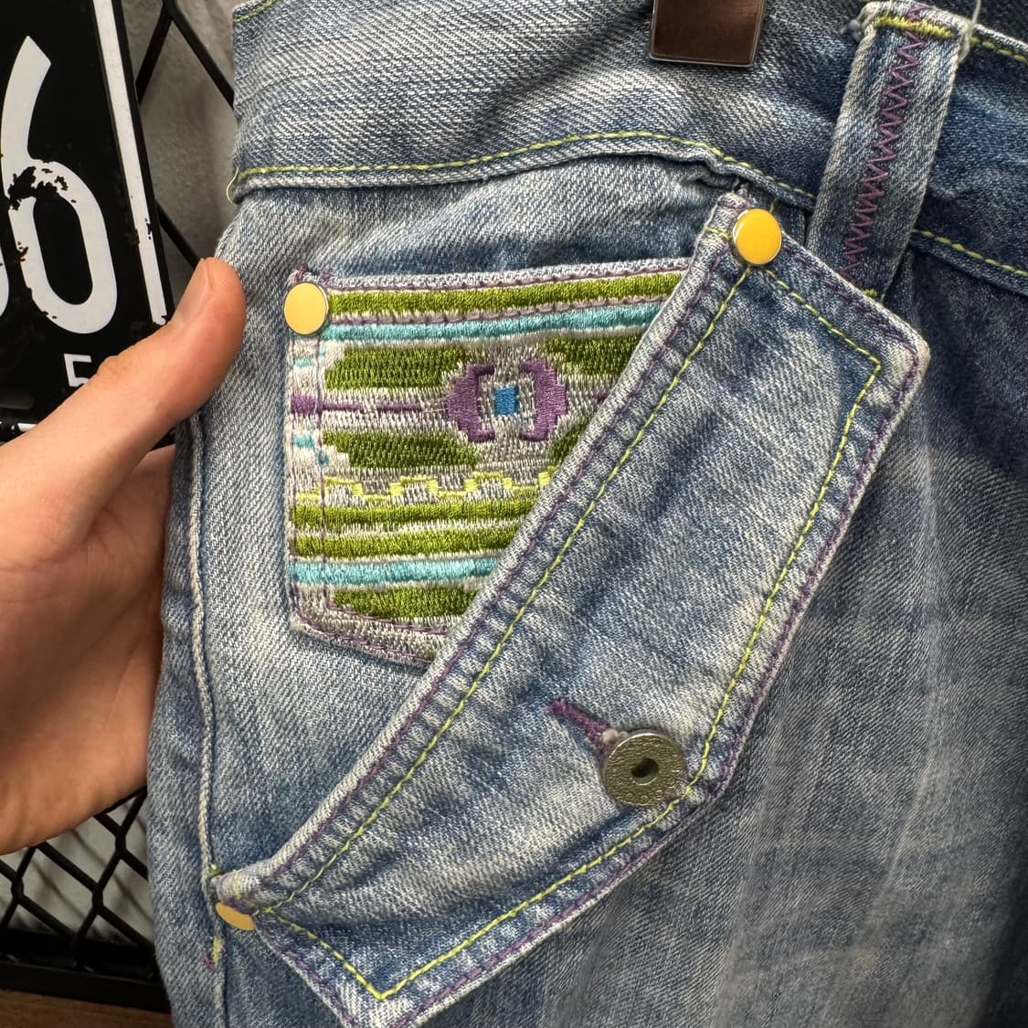 00s 쿠지 데님 하프 팬츠 후면 포켓 자수 포인트 연청 상품이미지6