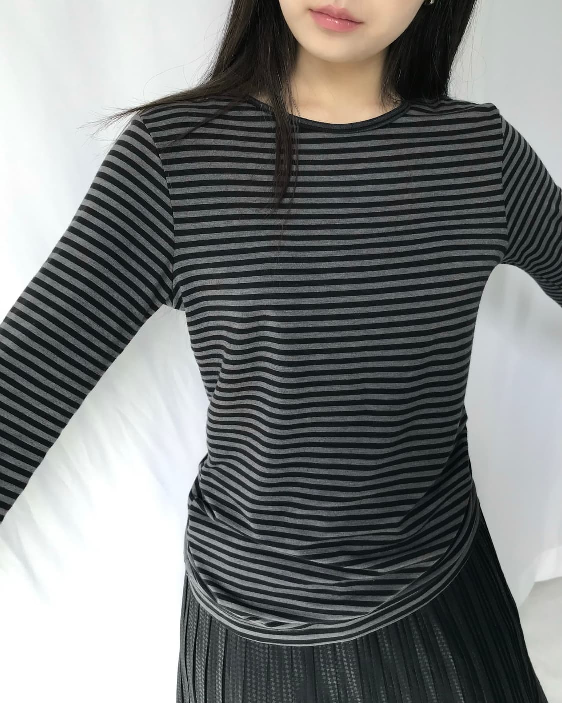 블랙 스트라이프 롱슬리브  상품이미지2