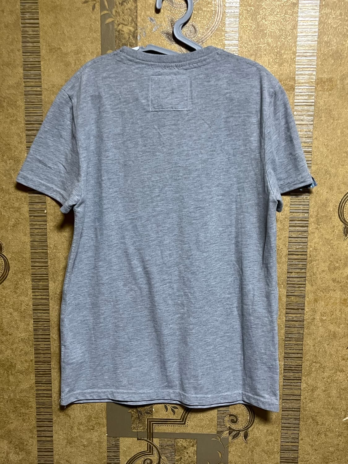 무신사 Superdry 남성 반팔티 그레이 M 상품이미지3