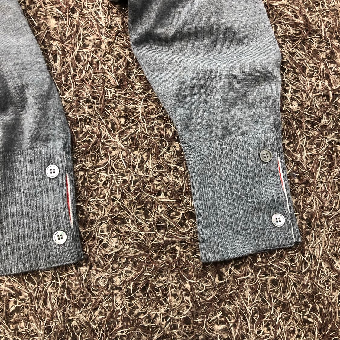 톰브라운 클래식 메리노 울 사선 가디건  상품이미지3