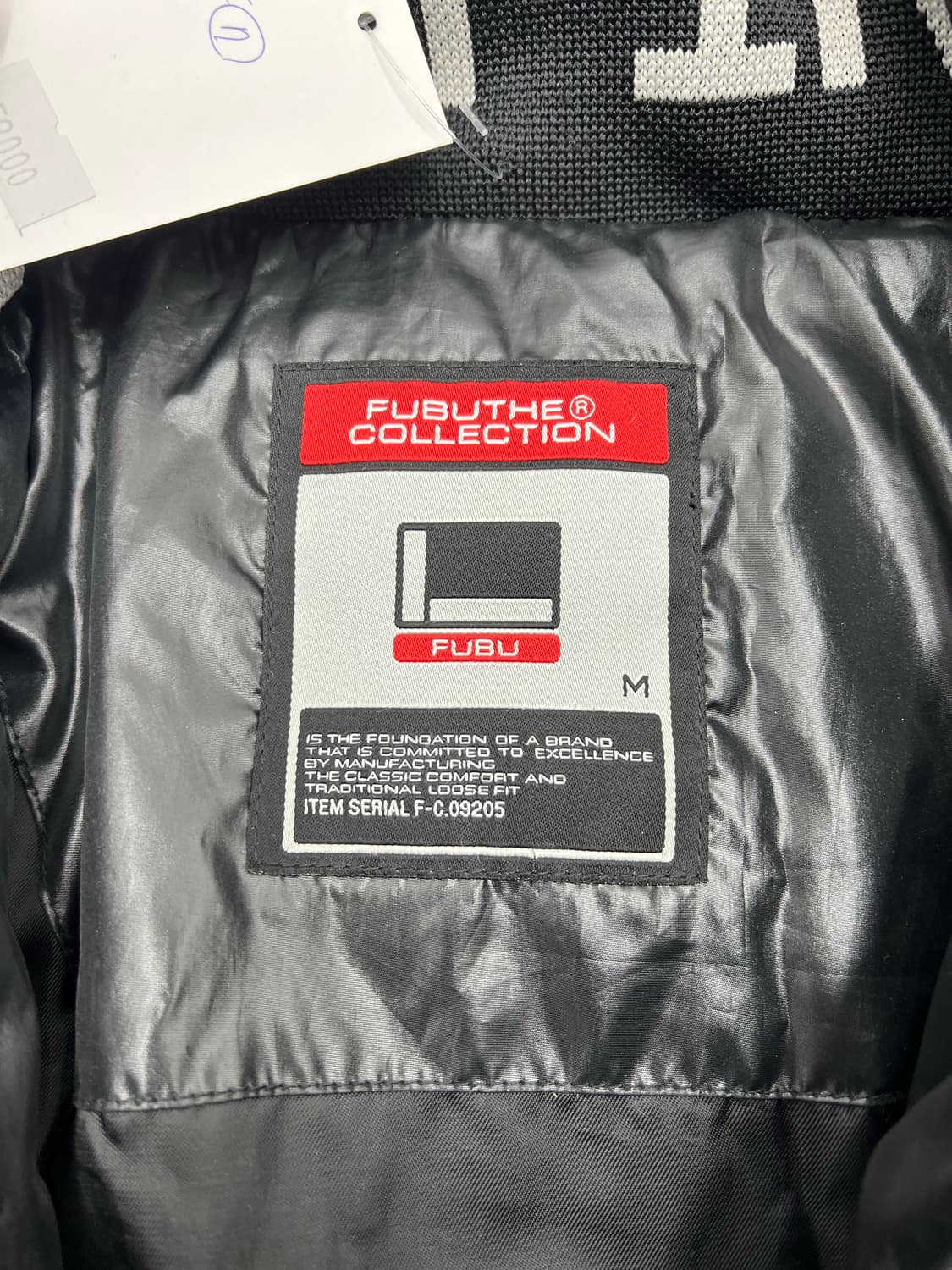 후부 자수 후드 패딩 상품이미지3