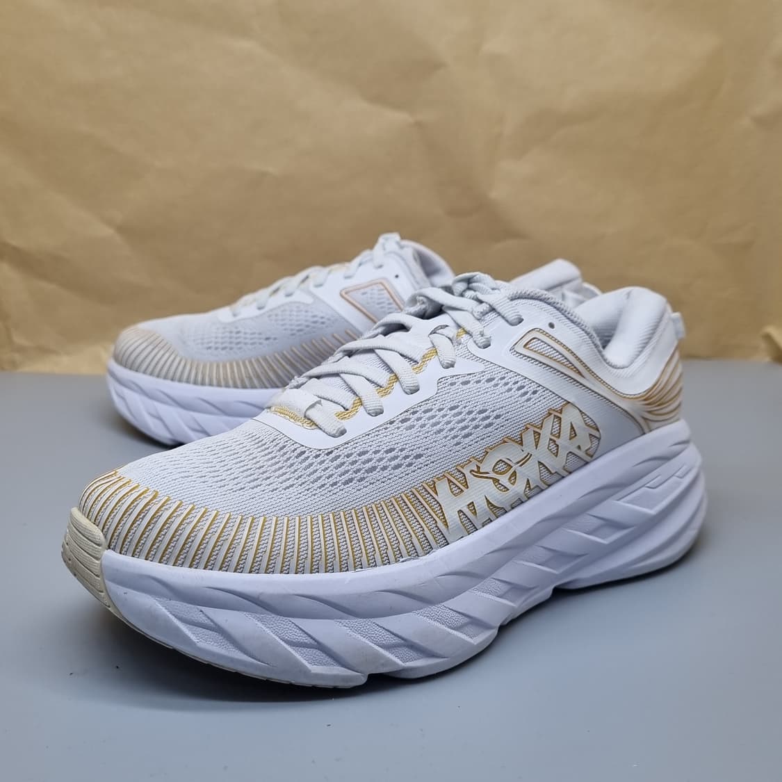 호카 오네오네 본디7 여성운동화230  상품이미지1