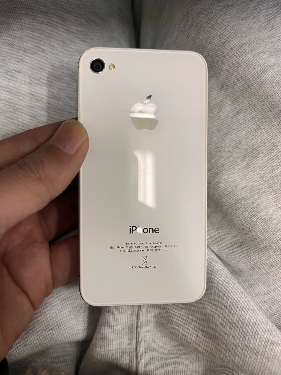 아이폰4S 화이트 모델 16GB 상품이미지3