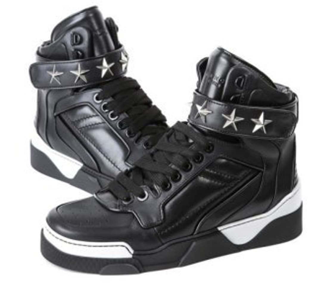 지방시 타이슨 255~265사이즈 구합니다 상품이미지1