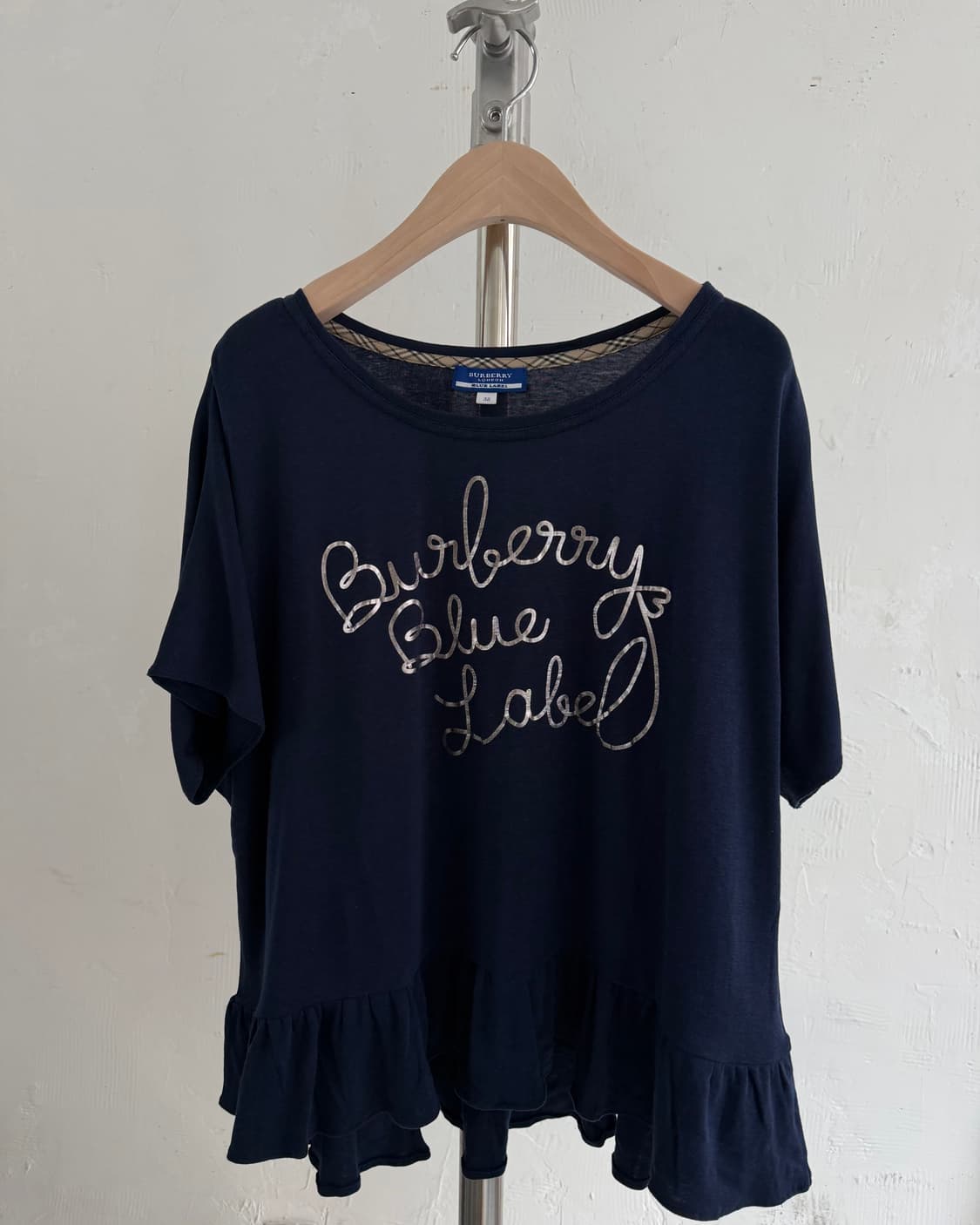 Burberry 버버리 블루라벨 레터링로고 프릴 탑  상품이미지4