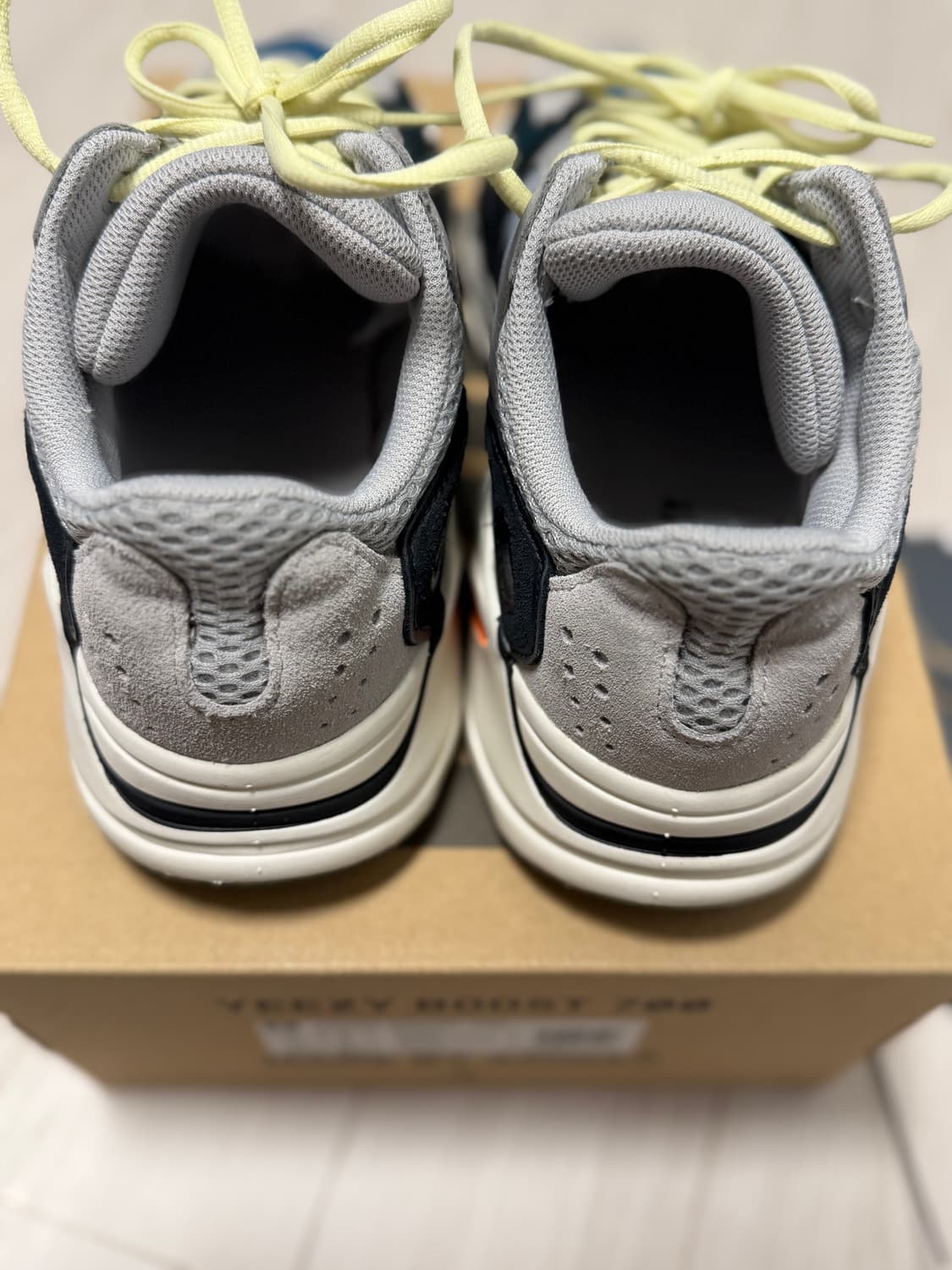 이지부스트700 웨이브러너 265 상품이미지4