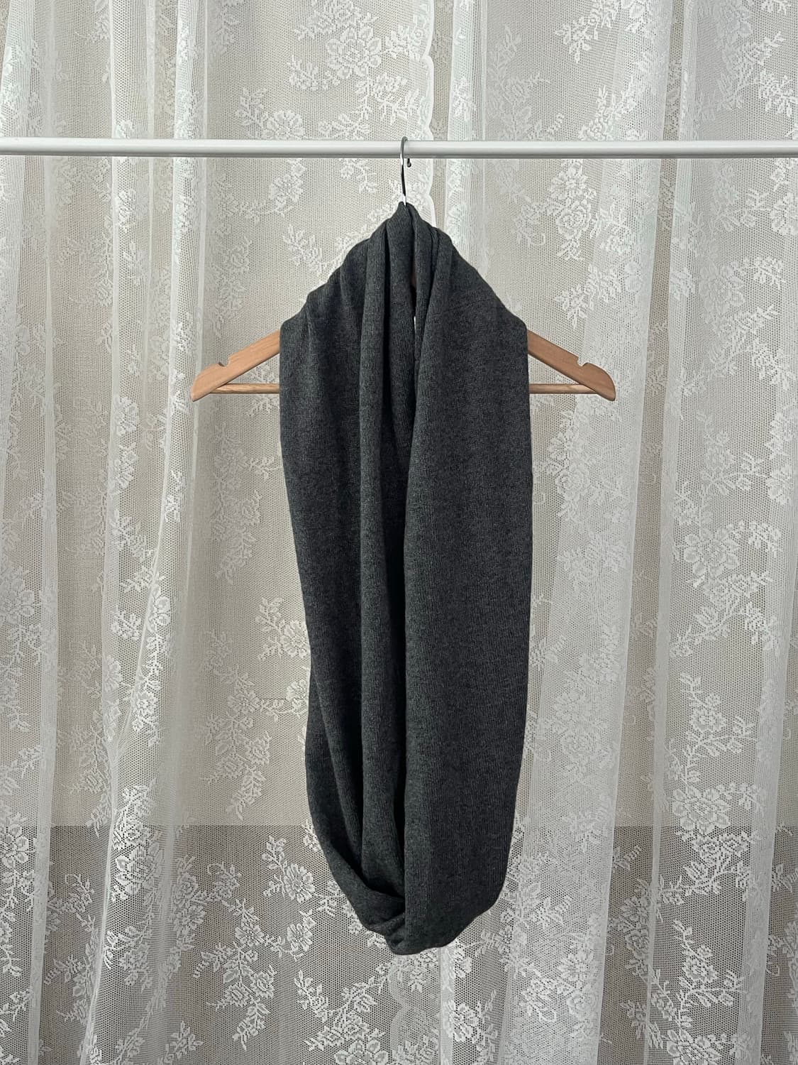 띠어리 theory 스누드 머플러 차콜 그레이 상품이미지2