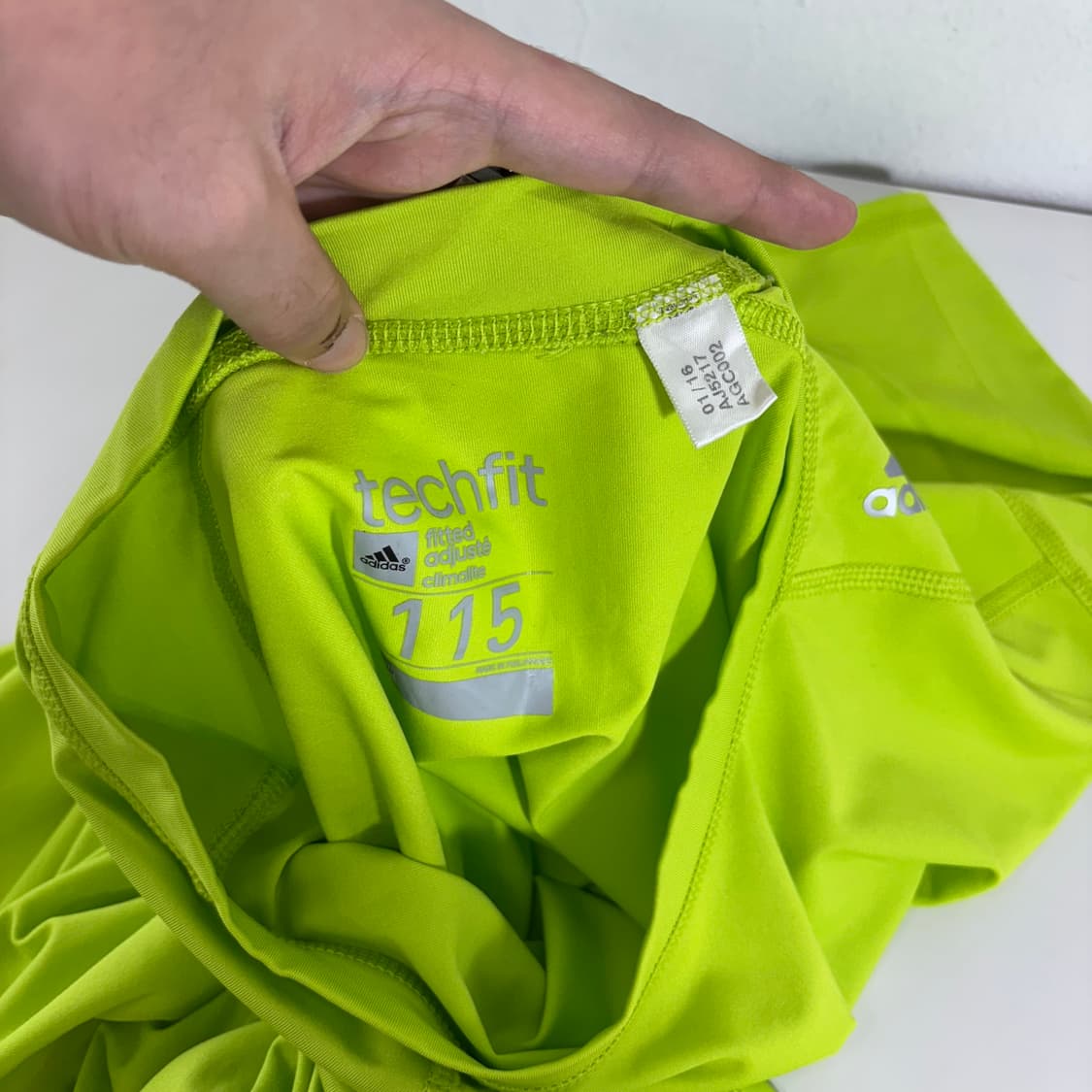 XL-XXL 아디다스헬스 형광 테크핏 트레이닝컴뱃반팔 상품이미지4