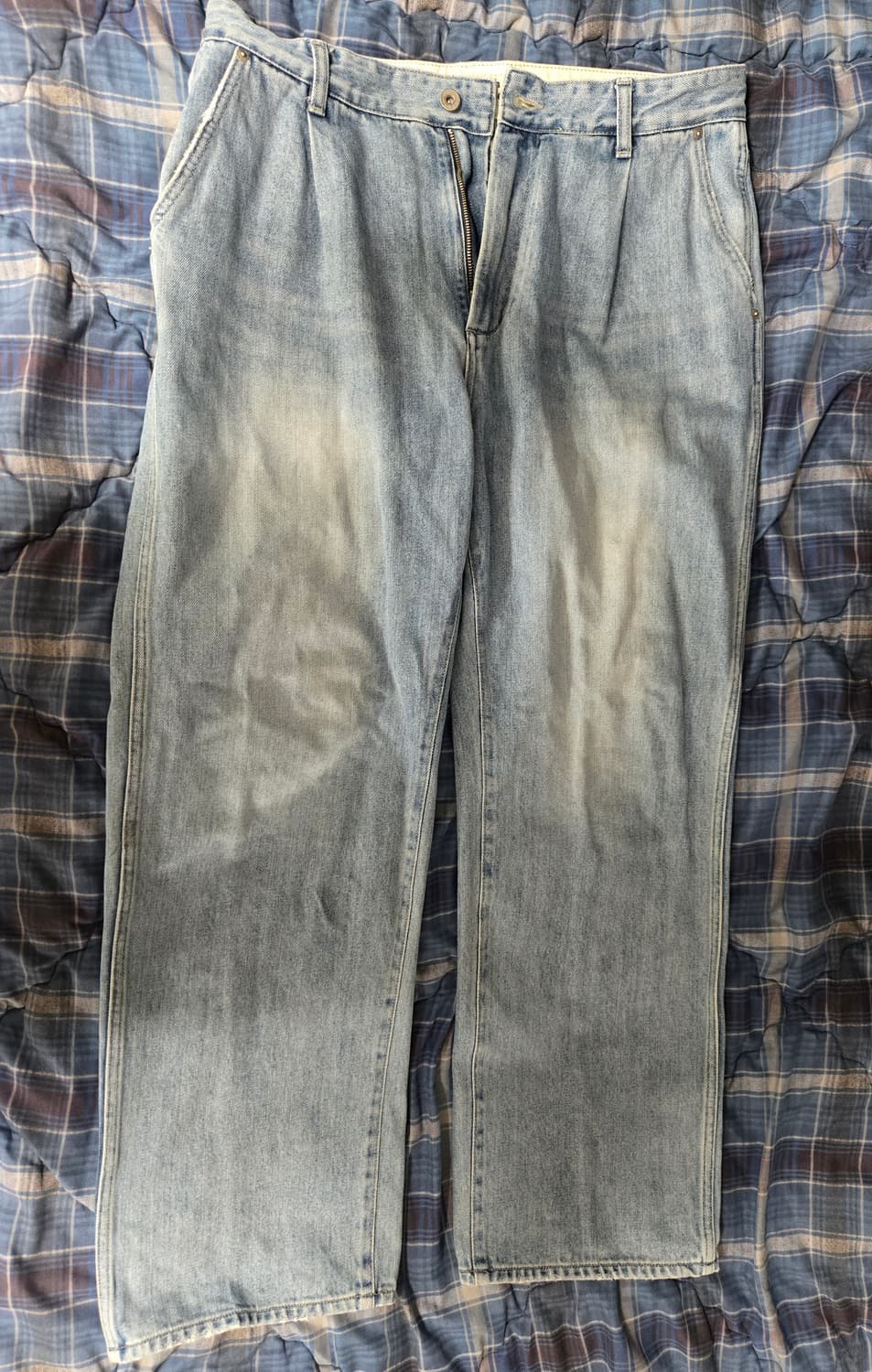 러프사이드 드레이프 데님 블리치 3사이즈 판매합니다. 상품이미지3