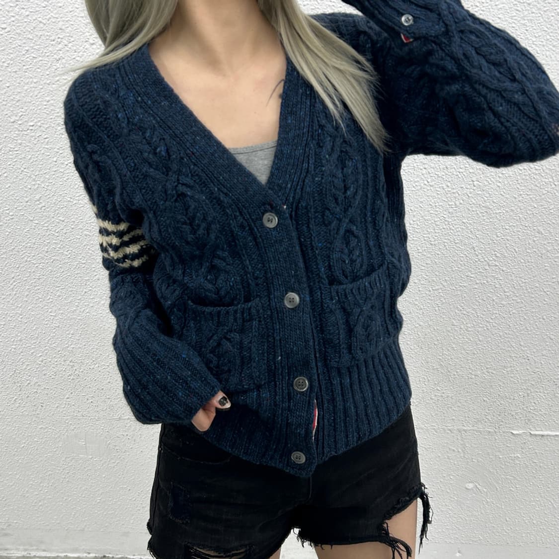 톰브라운 트위스트 클래식 가디건 상품이미지2