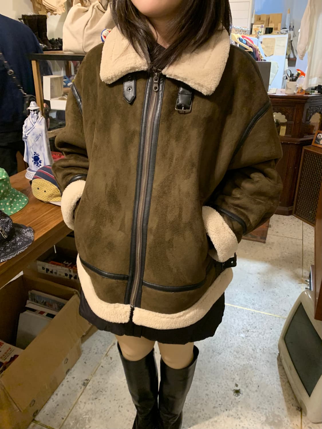 레이빔즈 B3 무스탕 자켓 상품이미지3