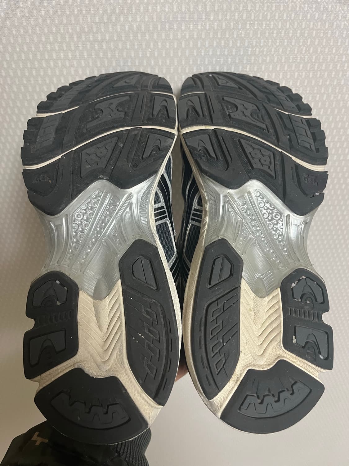 아식스 언리미티드 젤카야노 14 블랙 상품이미지3