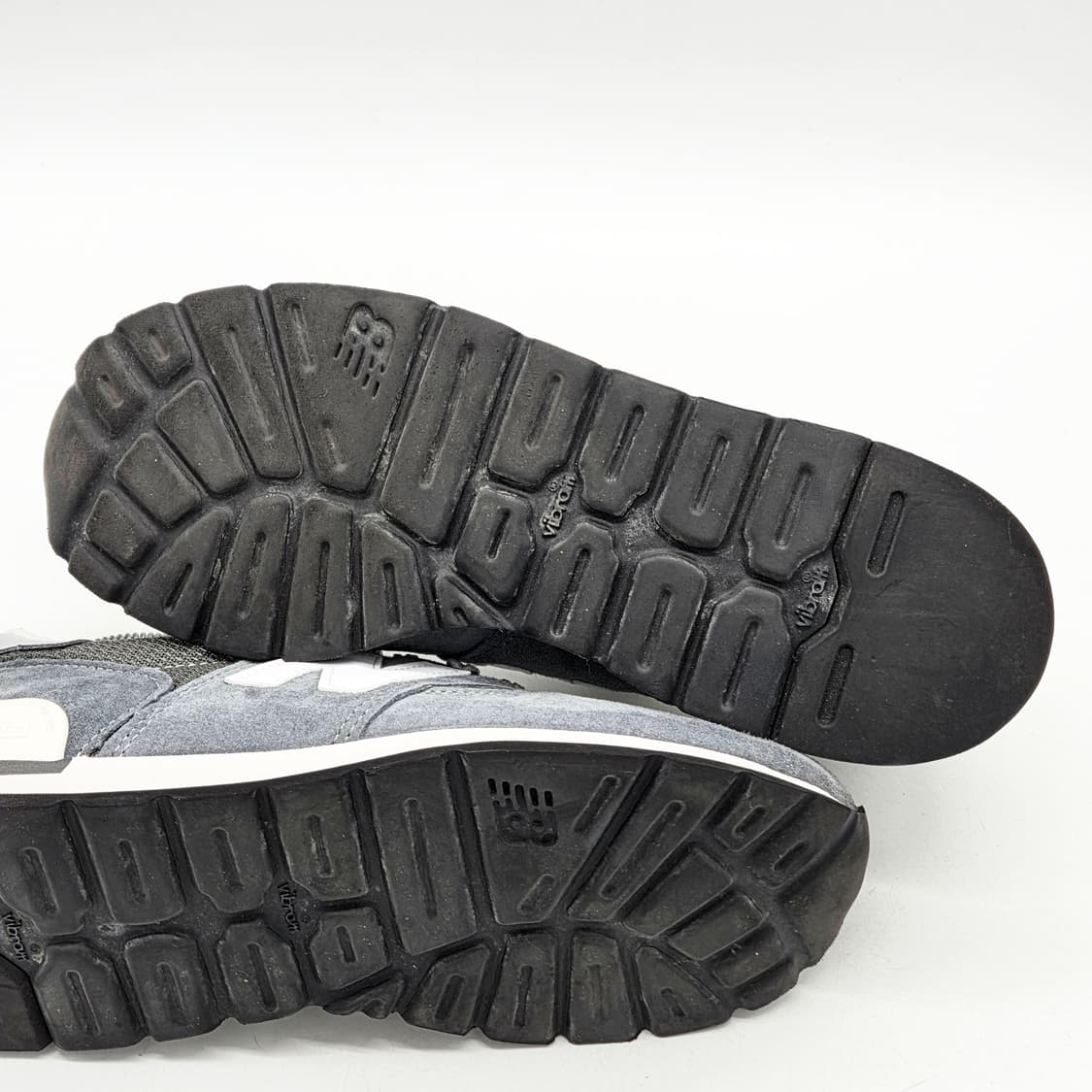  뉴발란스 990v1 메이드 인 USA 그레이 화이트 (265 D)  상품이미지3