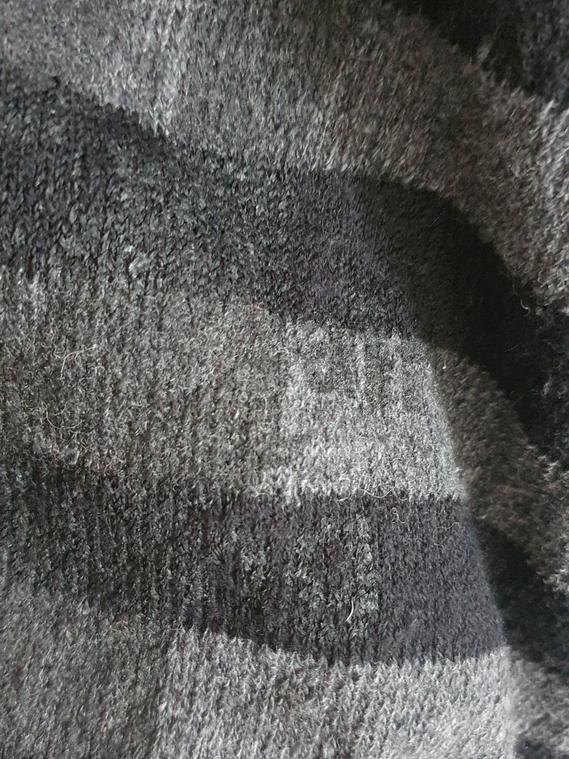 [모리걸] 오버핏 단가라 스트라이프 오프숄더 니트 상품이미지4