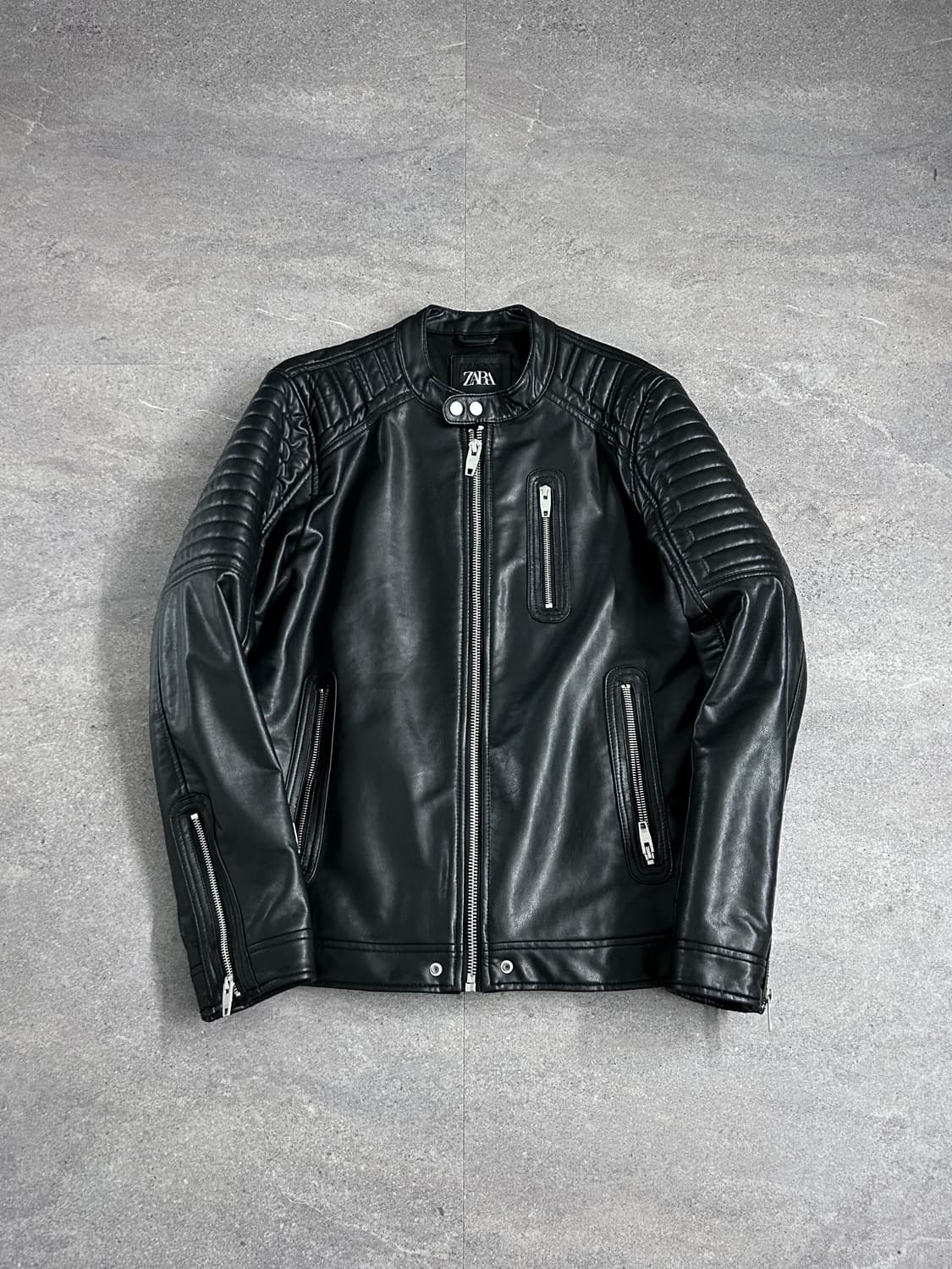 자라 퀼티드 판넬 레더 자켓 상품이미지2