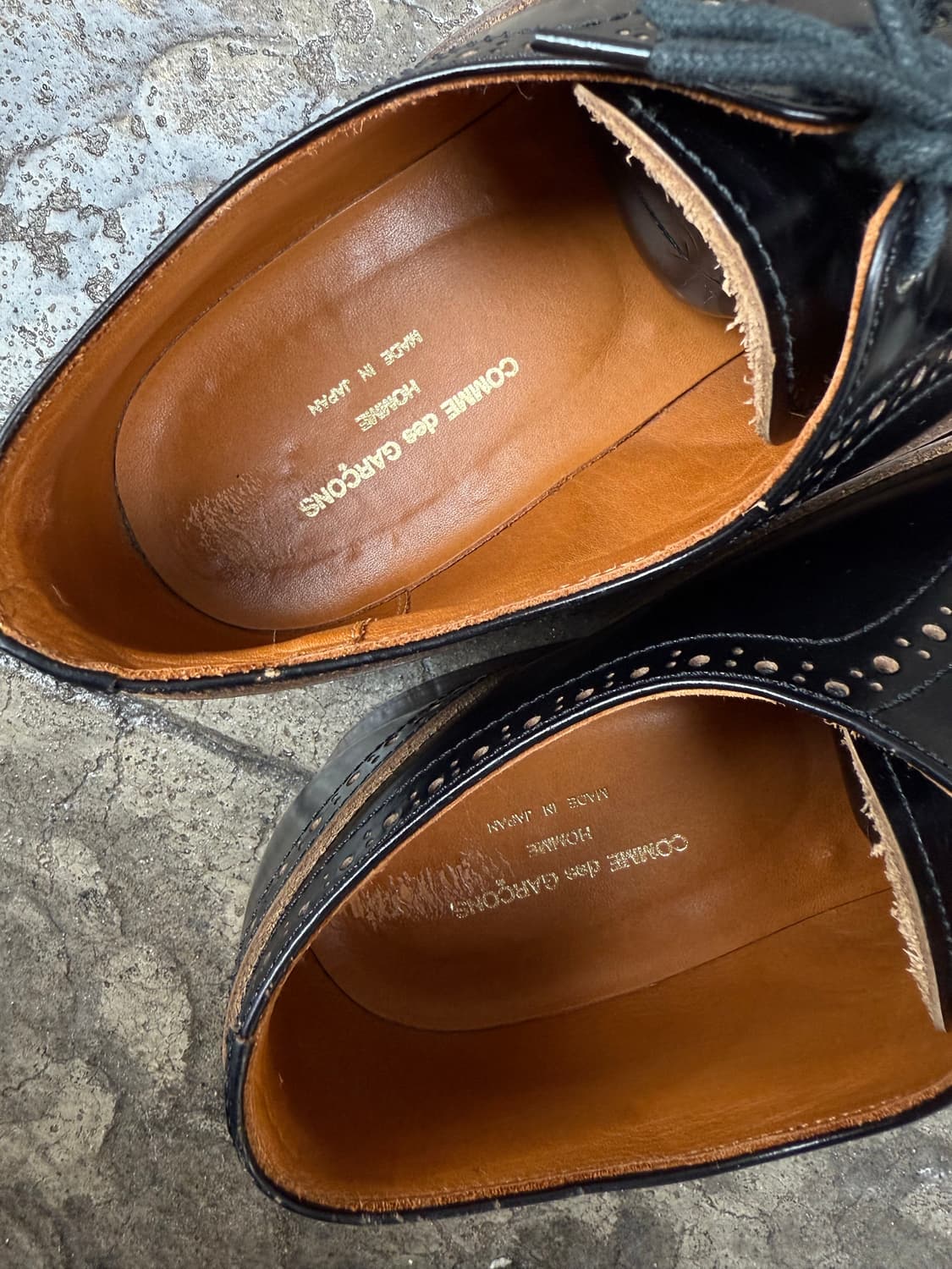 꼼데가르송 옴므 우드솔 에나멜 윙팁 더비슈즈 상품이미지7