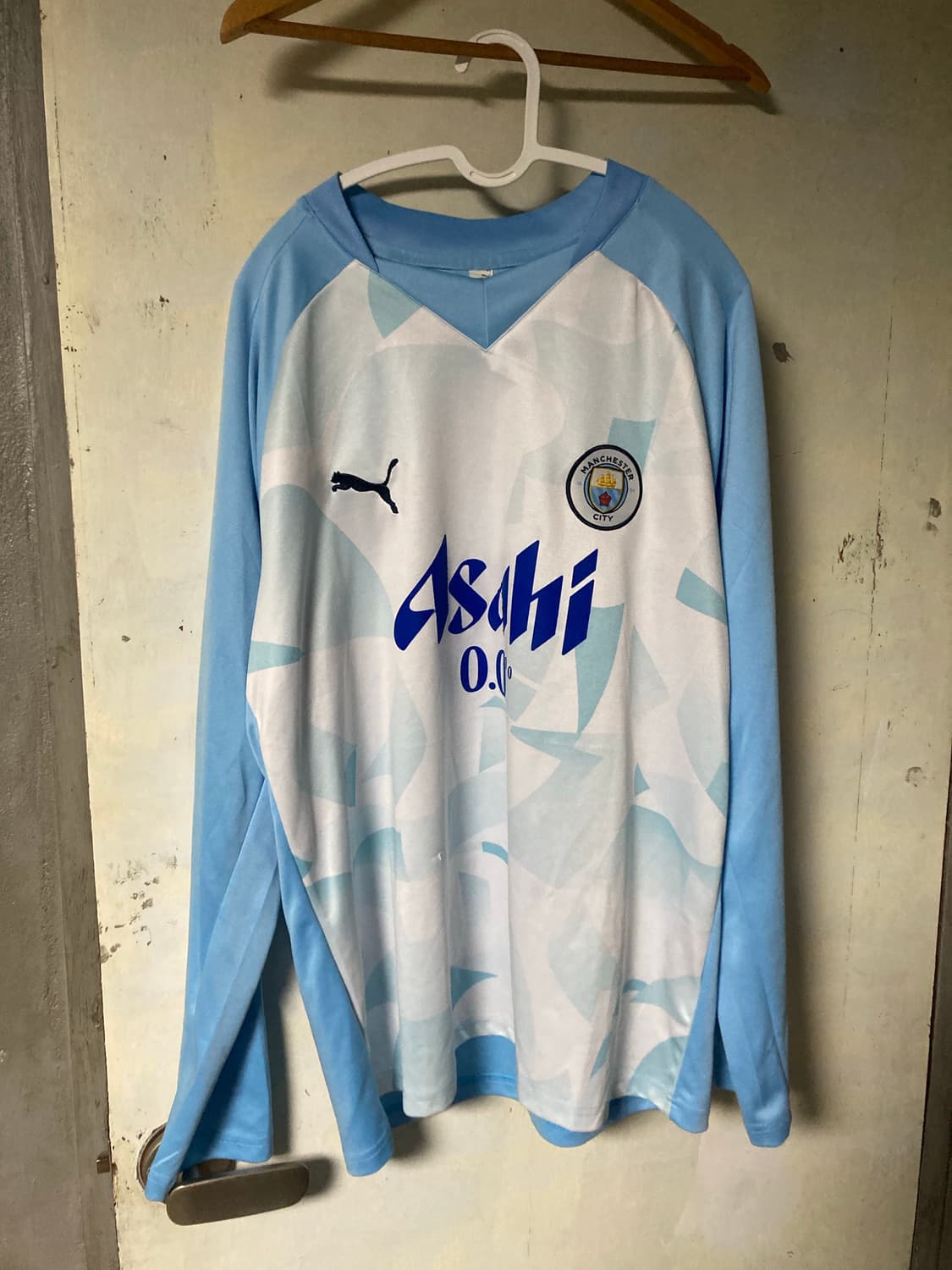 맨시티 아사히 로고 트레이닝 킷 상품이미지3