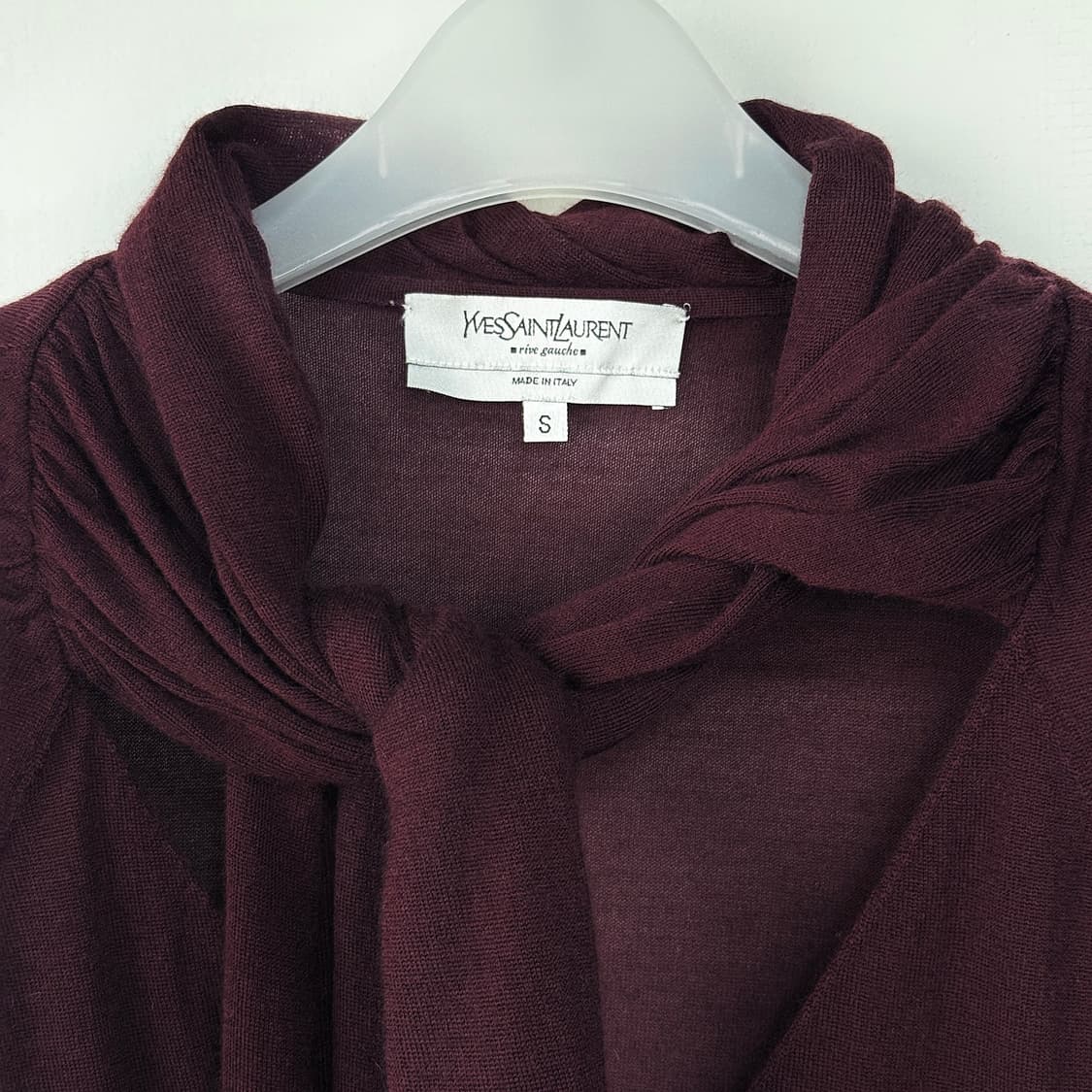 입생로랑 타이 넥 캐시미어 니트 탑 상품이미지2