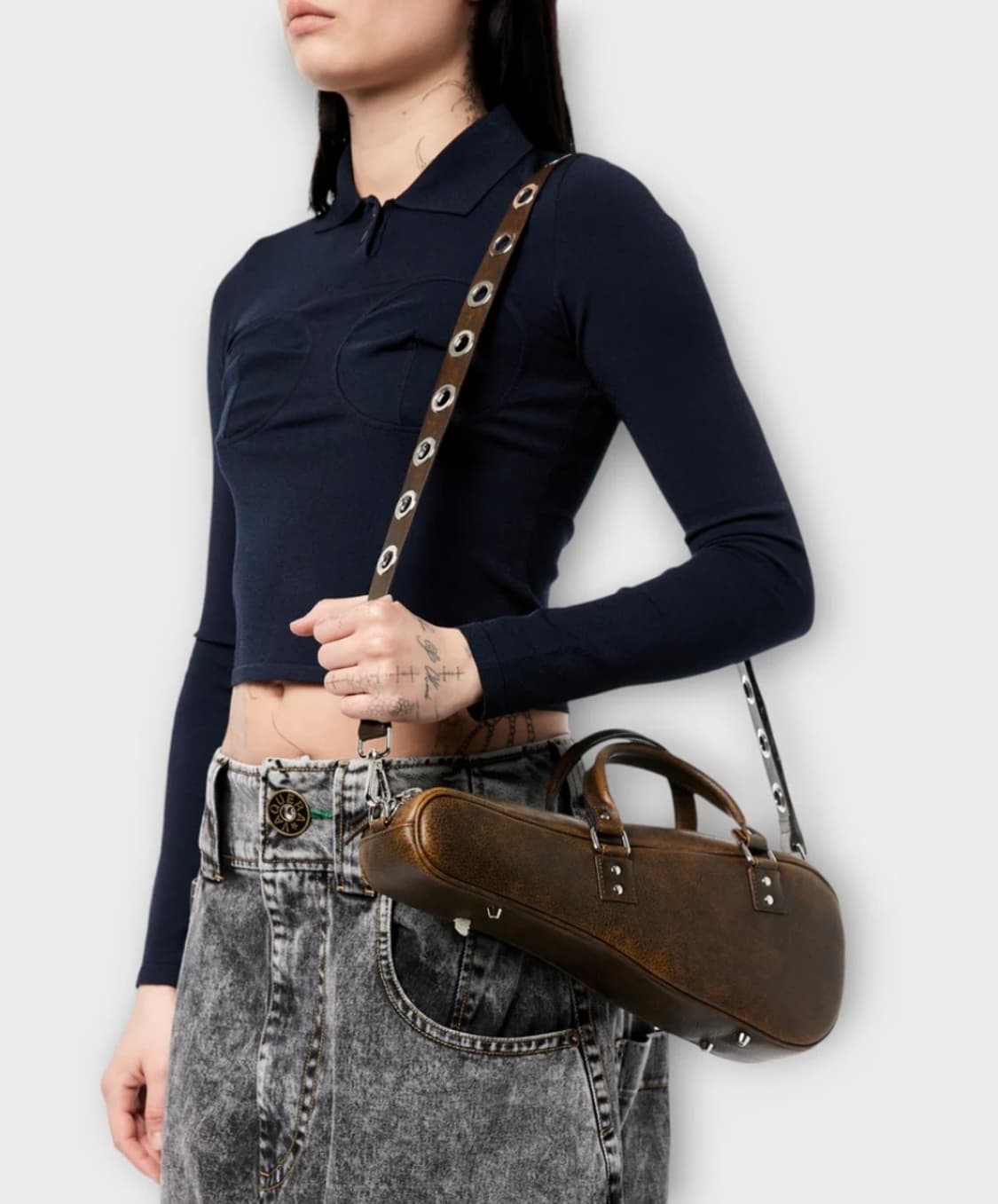 Vaquera 바퀘라 바이올린 숄더백 다크 브라운 상품이미지2