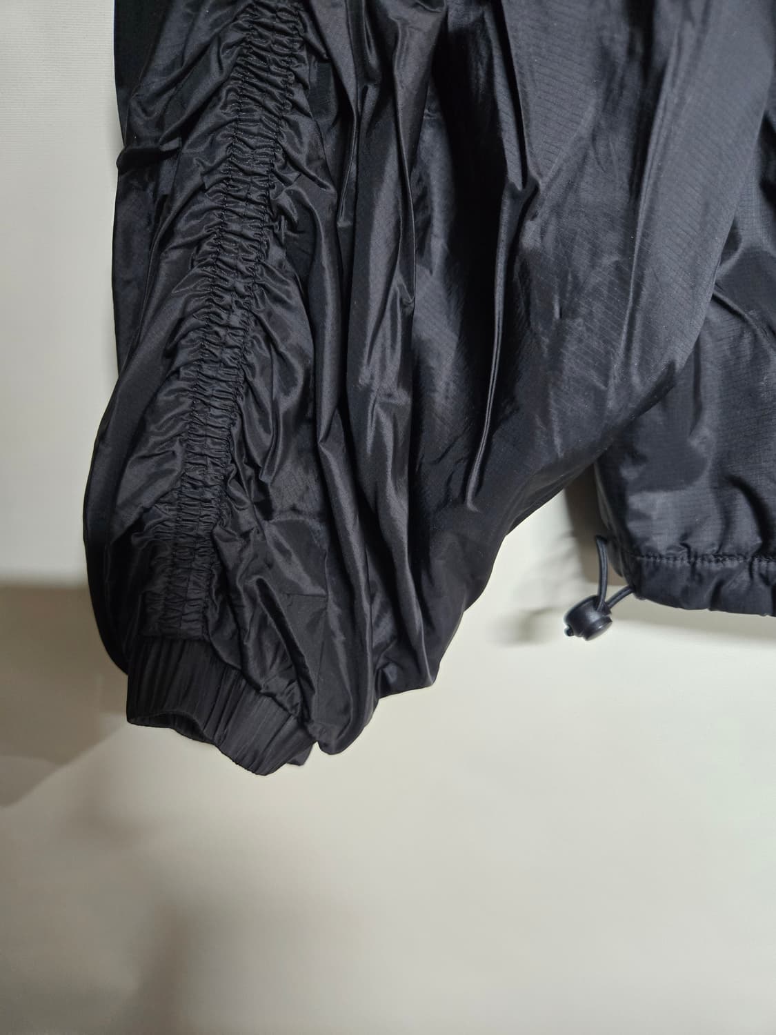 안다르 여성 기모 블랙 숏 자켓 S 상품이미지4