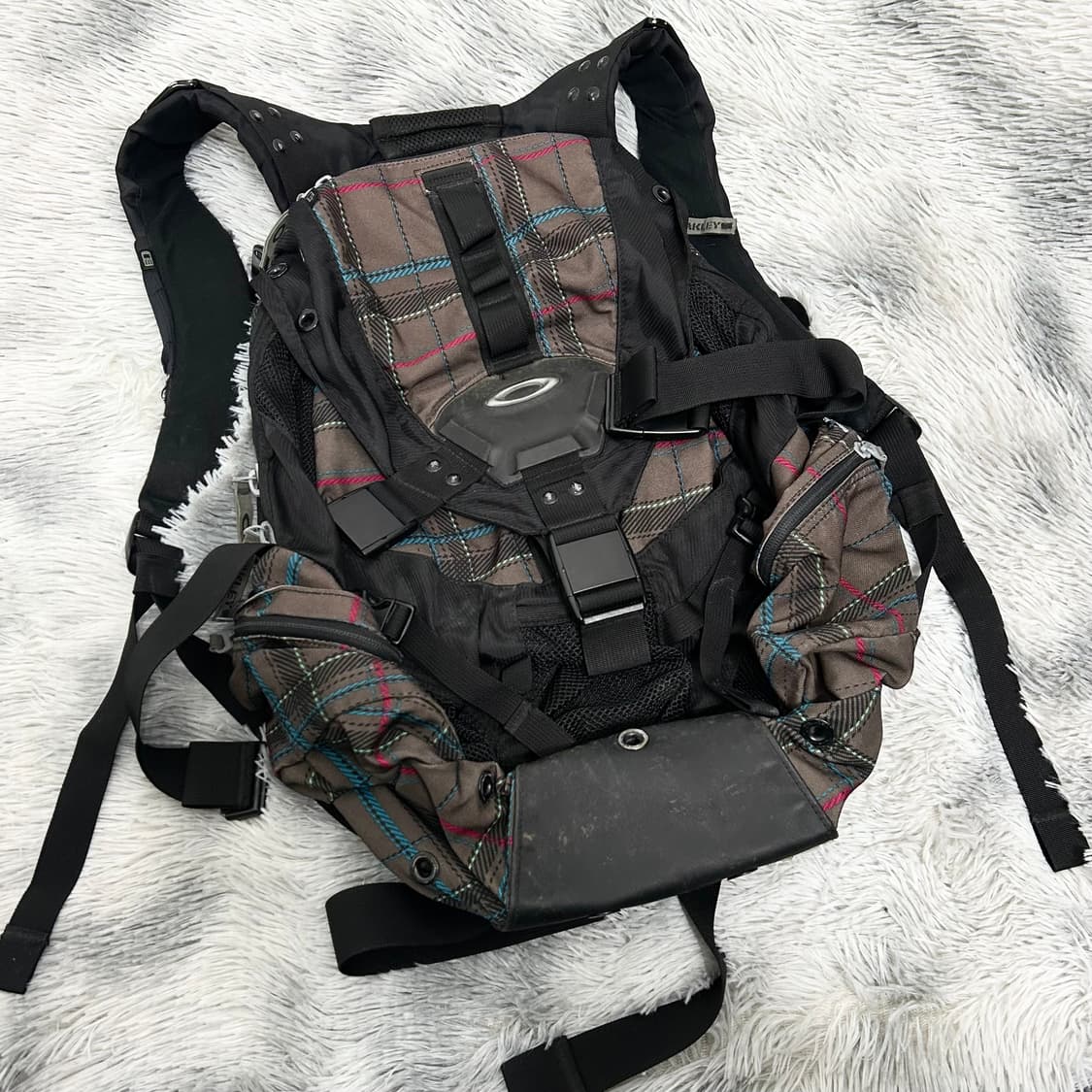 오클리 체크 아이콘 백팩 상품이미지1