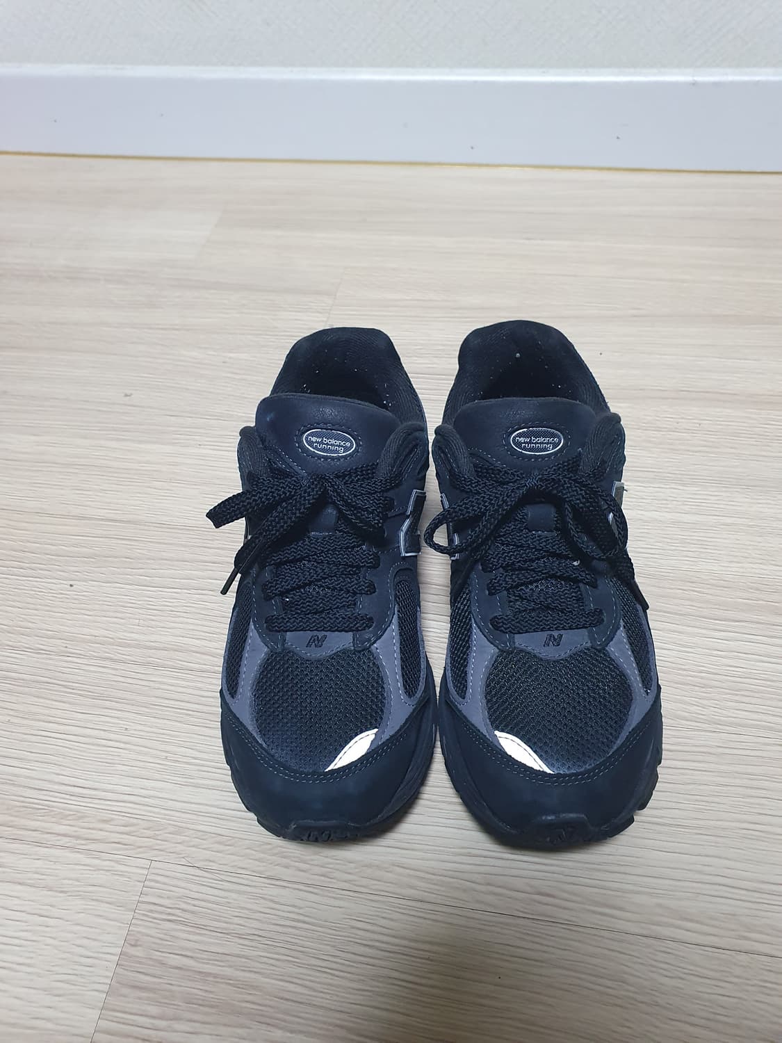 뉴발란스 2002R 블랙 운동화 245 상품이미지3