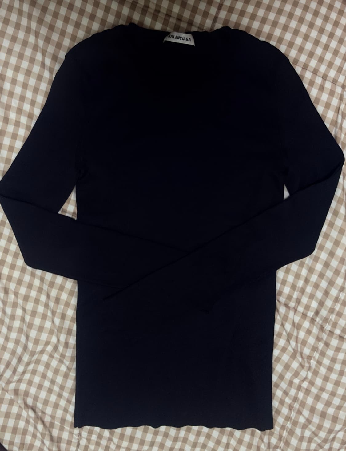 발렌시아가 슬림핏 니트 s 상품이미지2