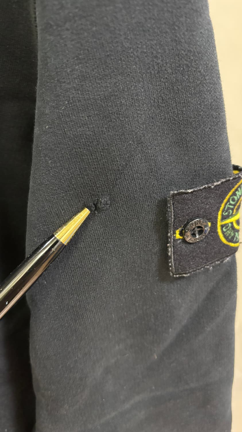 스톤 아일랜드 블랙 M사이즈 스웨트셔츠 맨투맨 상품이미지4