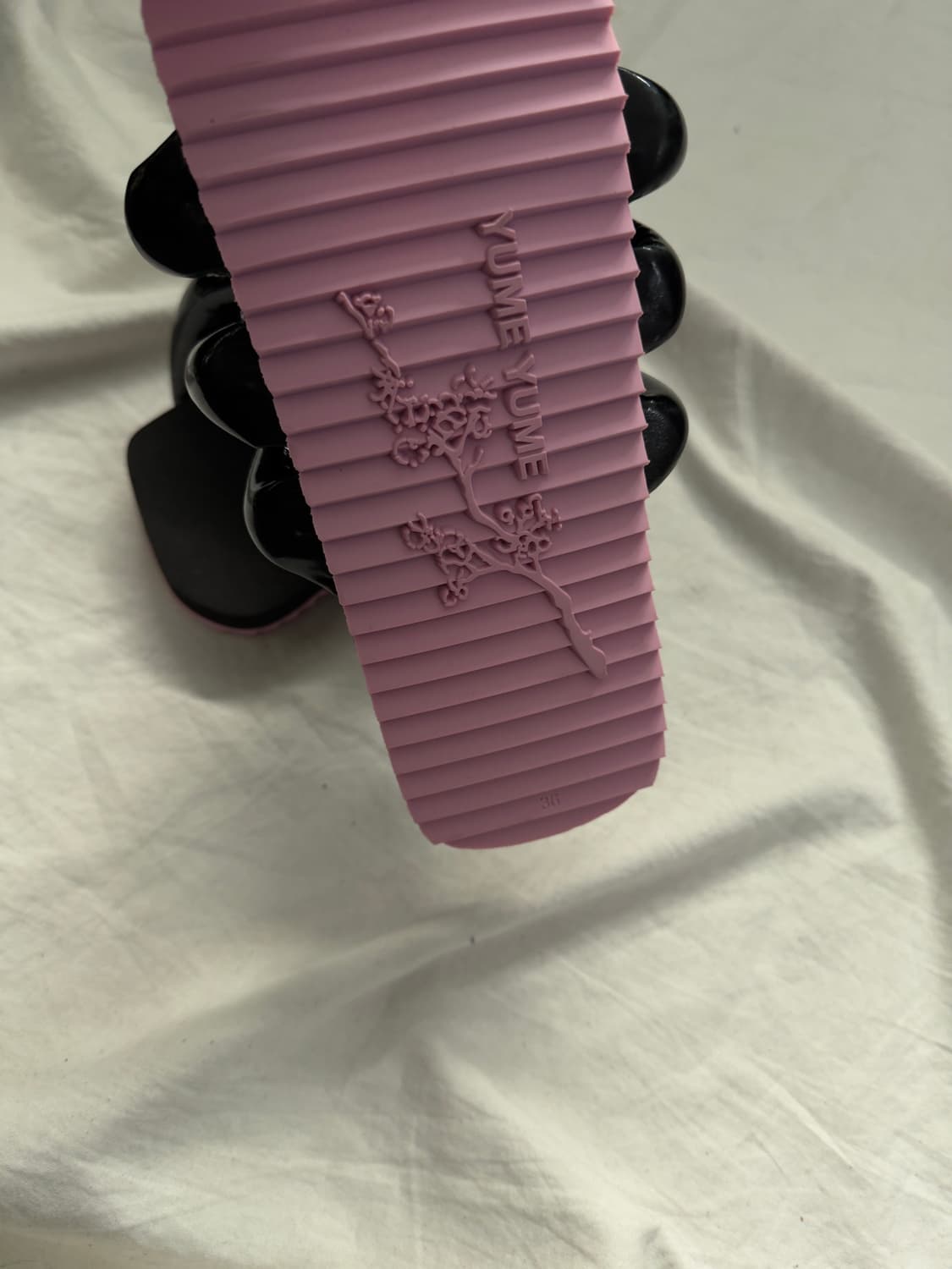 yume yume 플러피 스트링 플랫 샌들 상품이미지2