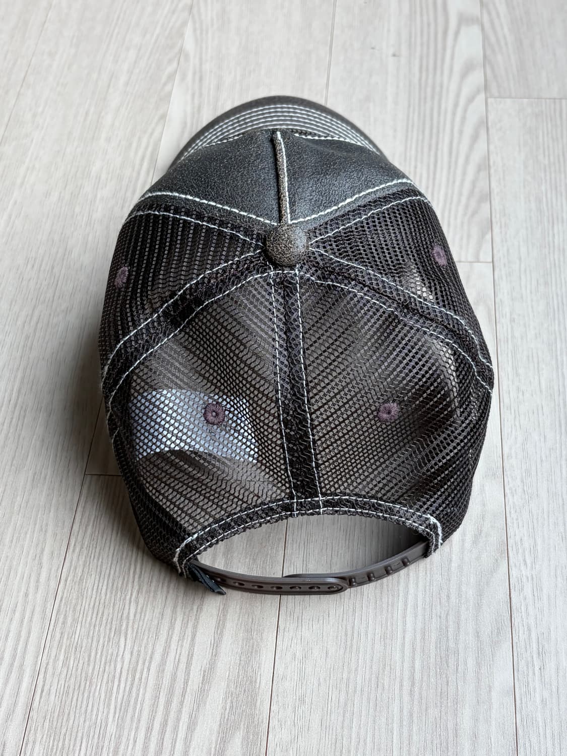 스투시 로우 프로 트러커 컷아웃 레더 스냅백 블랙 상품이미지4