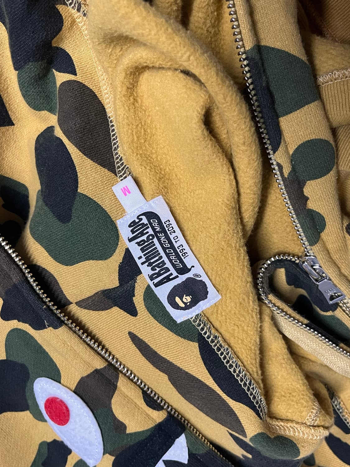 새상품급) 베이프 황계 샤크 후드집업 상품이미지3