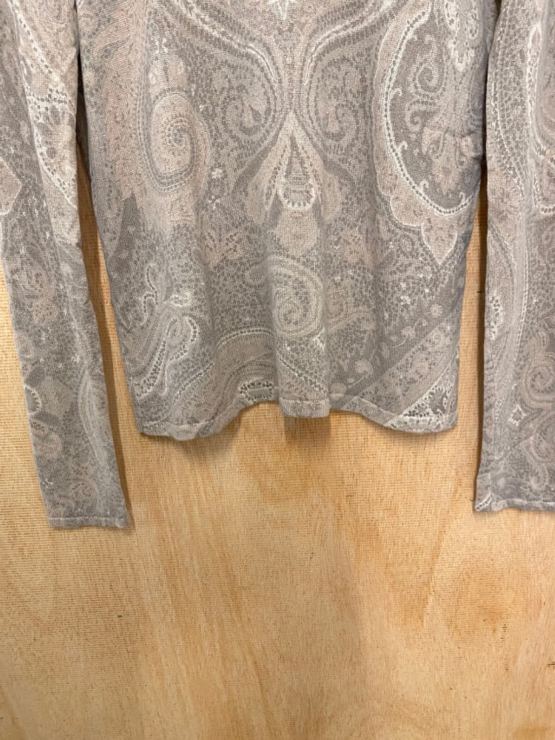 캐시미어 실크 혼방 페이즐리 니트 티셔츠 상품이미지8