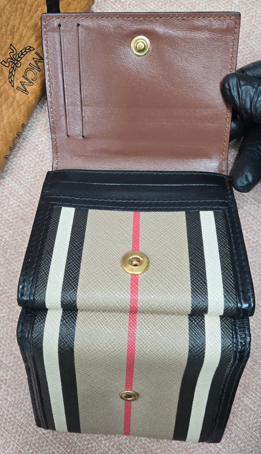 버버리 아이콘 스트라이프 반지갑 상품이미지7