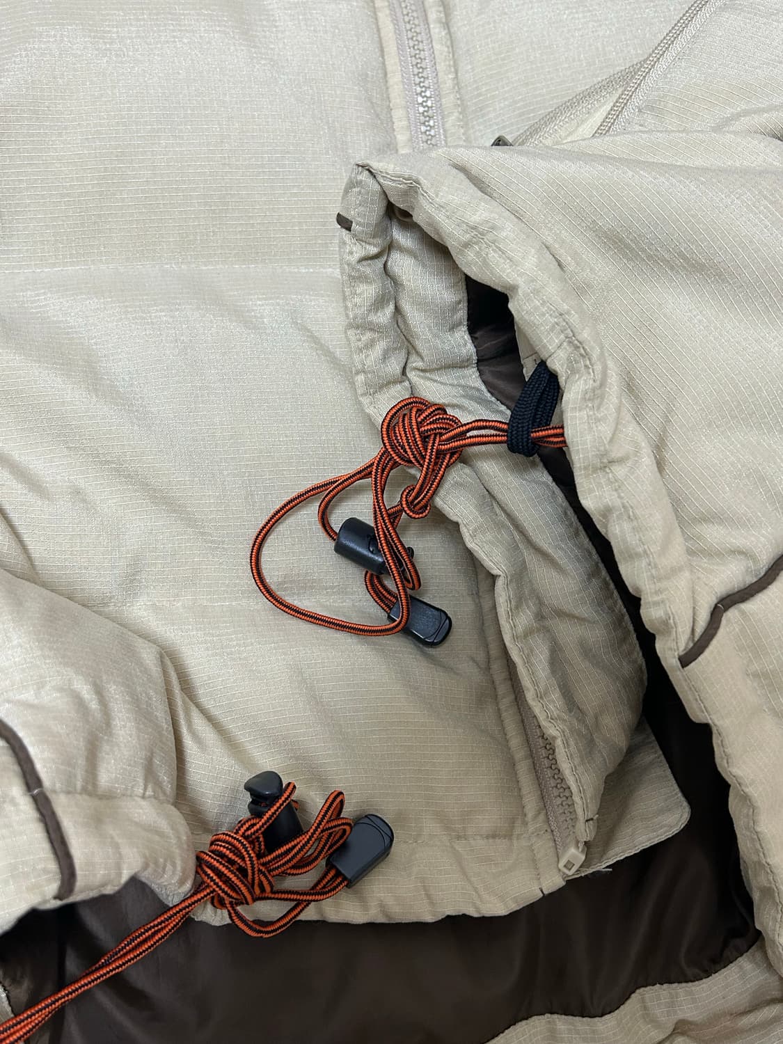 (드라이클리닝 완)나이키 ACG 베이지 구스다운 립스탑 나일론 베스트 상품이미지6