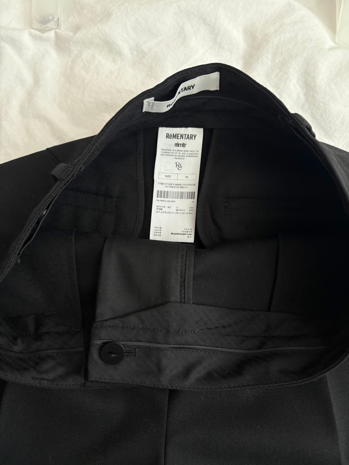 리멘터리 블랙 와이드 핀턱 슬랙스 상품이미지4