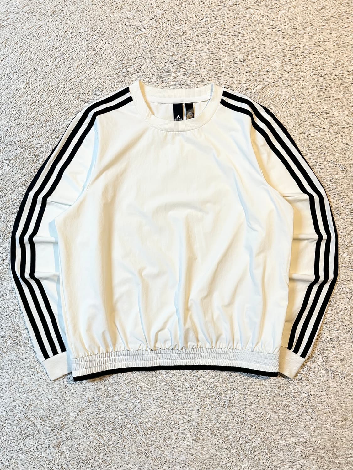 아디다스 삼각로고 사이드라인 웜업 화이트 상품이미지1