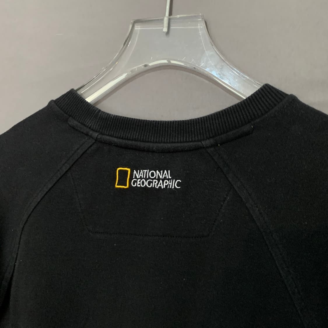 S 내셔널지오그래픽 공용 세미 오버핏 와펜 맨투맨 상품이미지4